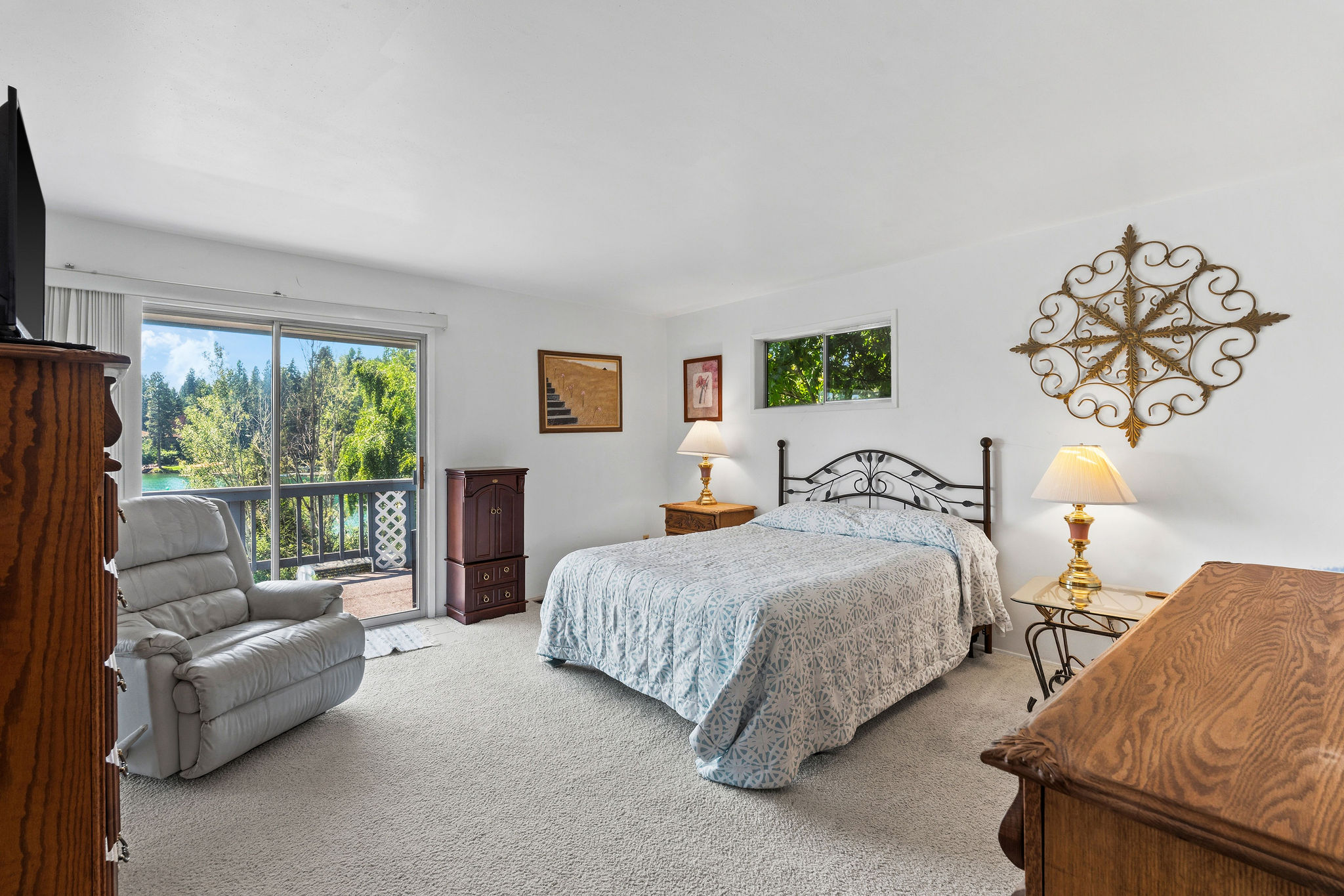 205 Lakeshore Drive Property Photo 19