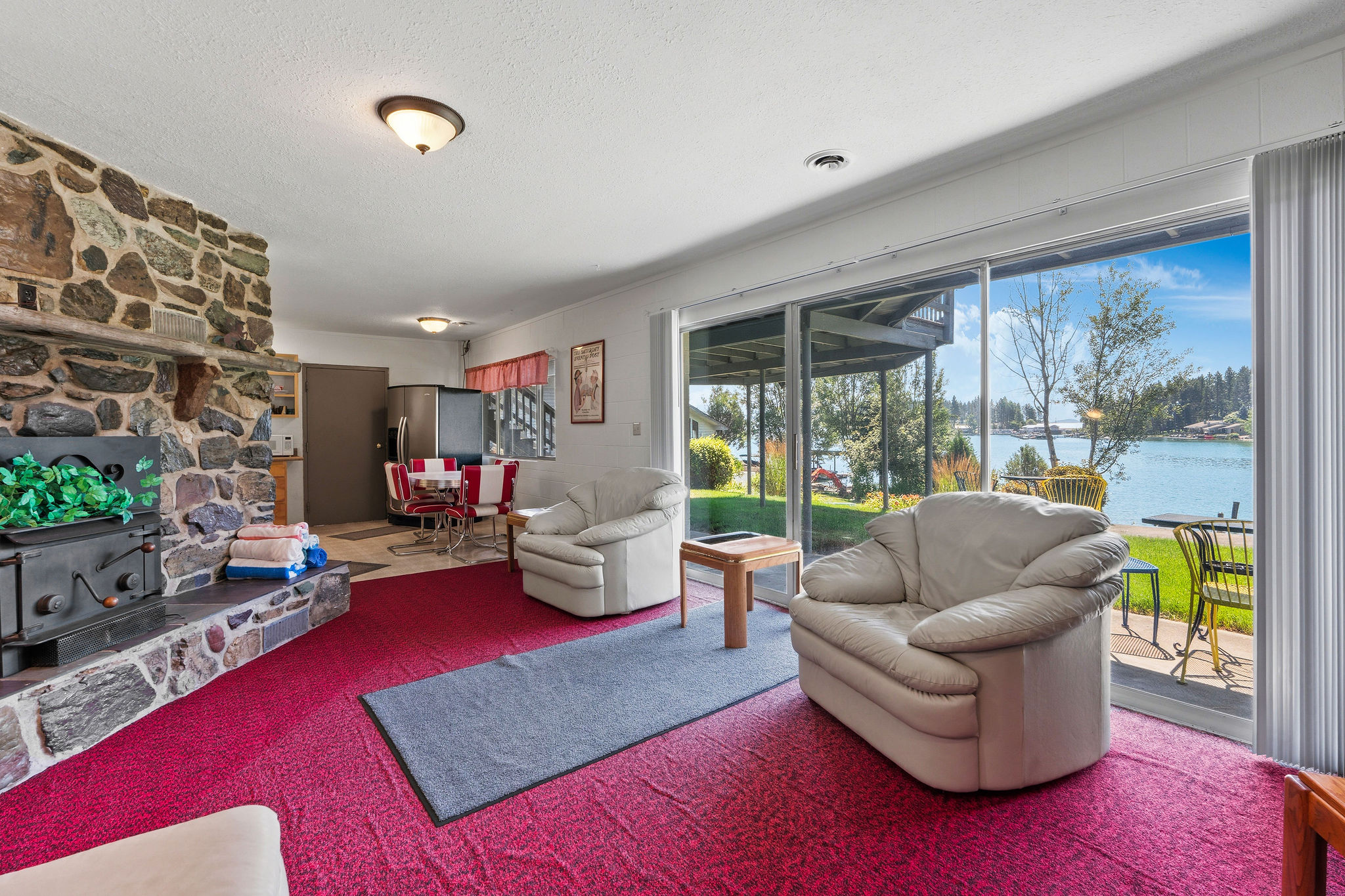 205 Lakeshore Drive Property Photo 26