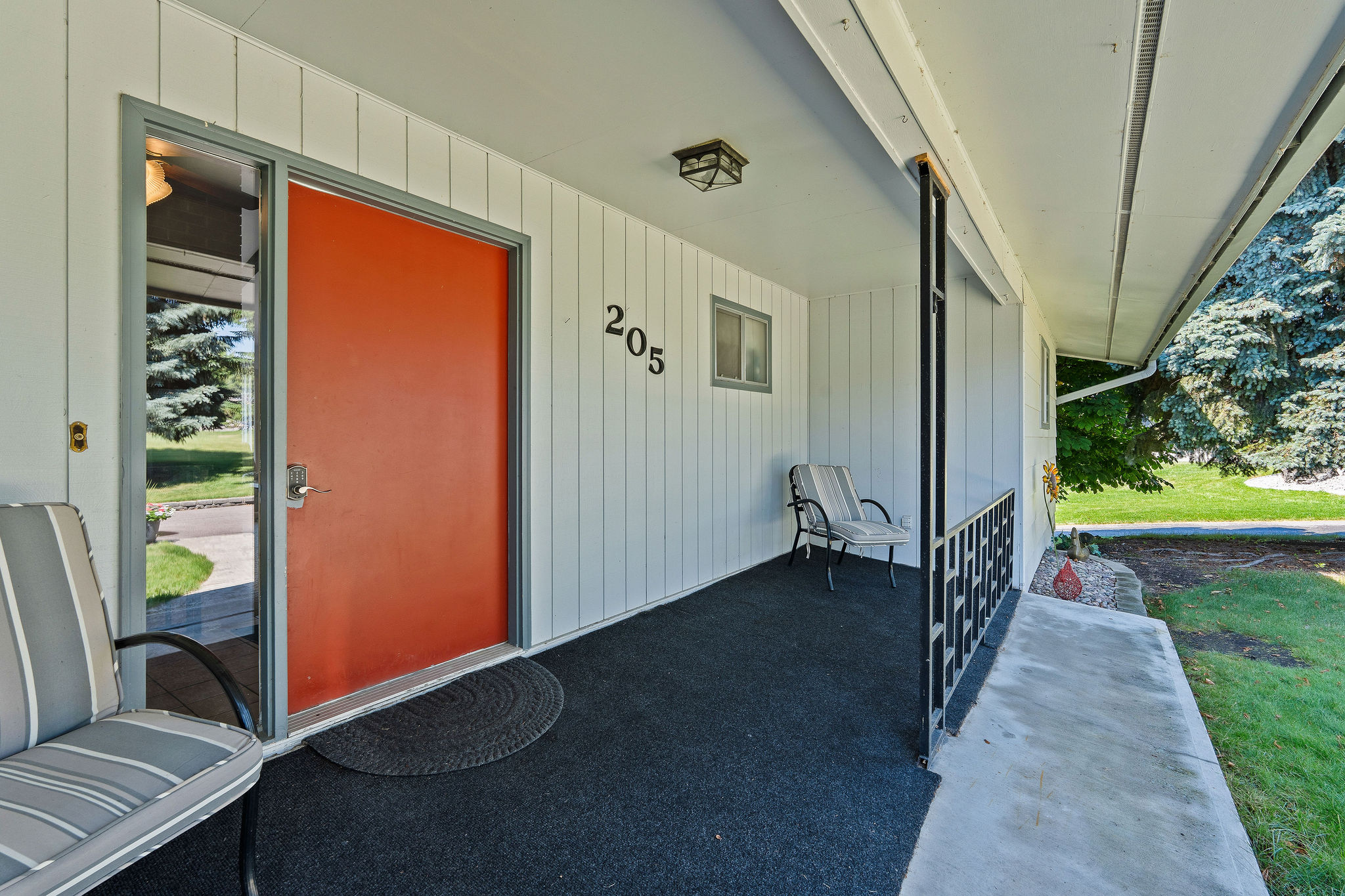 205 Lakeshore Drive Property Photo 33