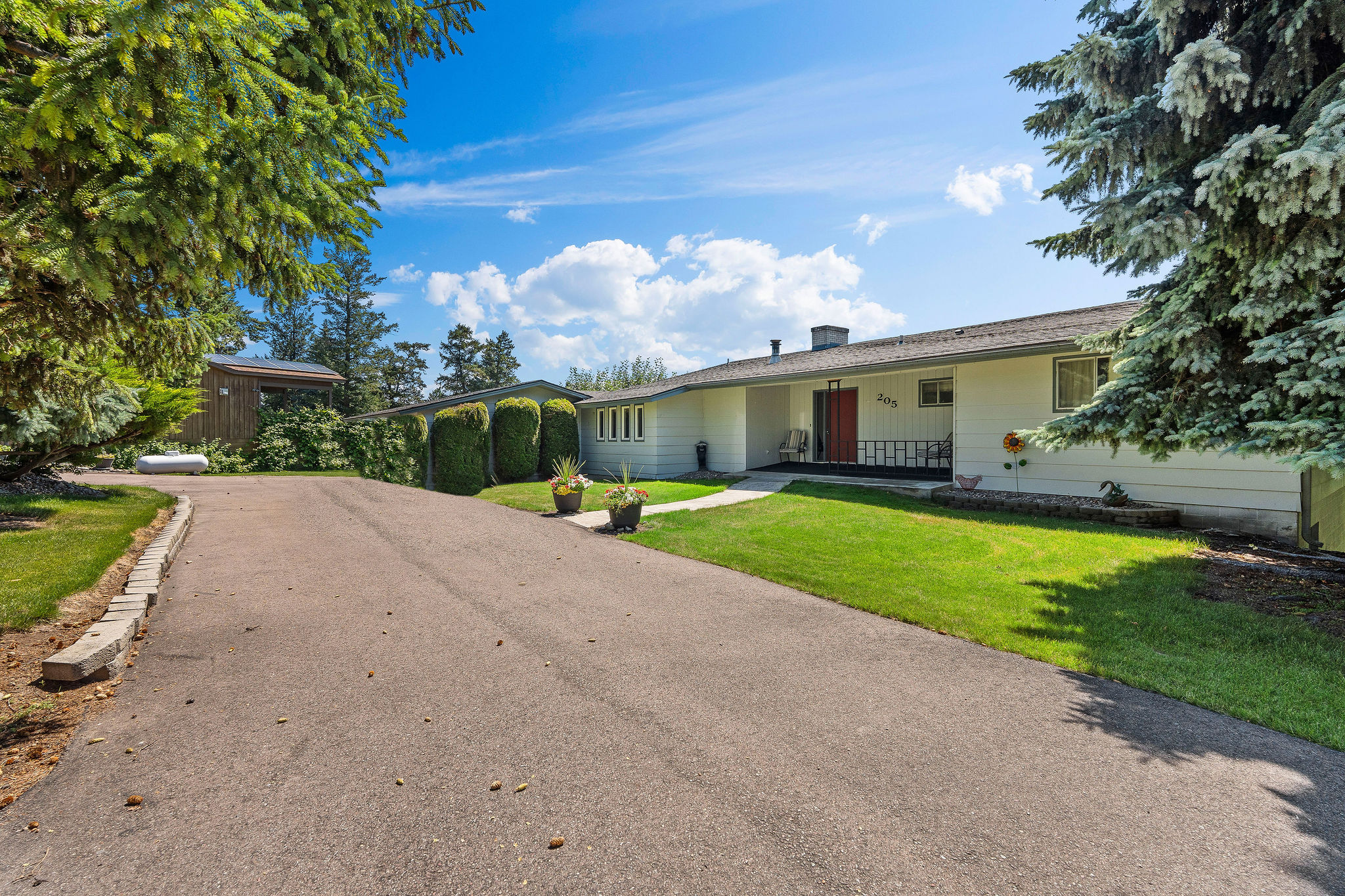 205 Lakeshore Drive Property Photo 34