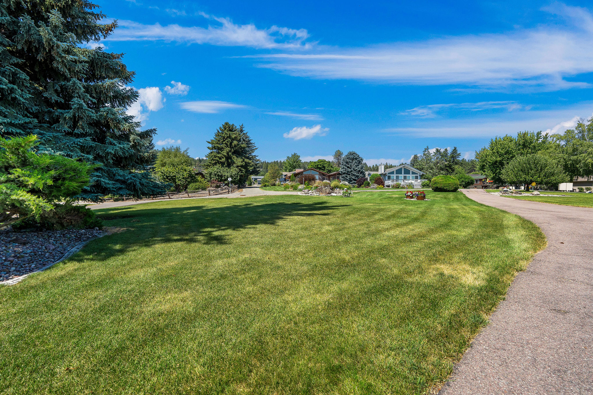 205 Lakeshore Drive Property Photo 38
