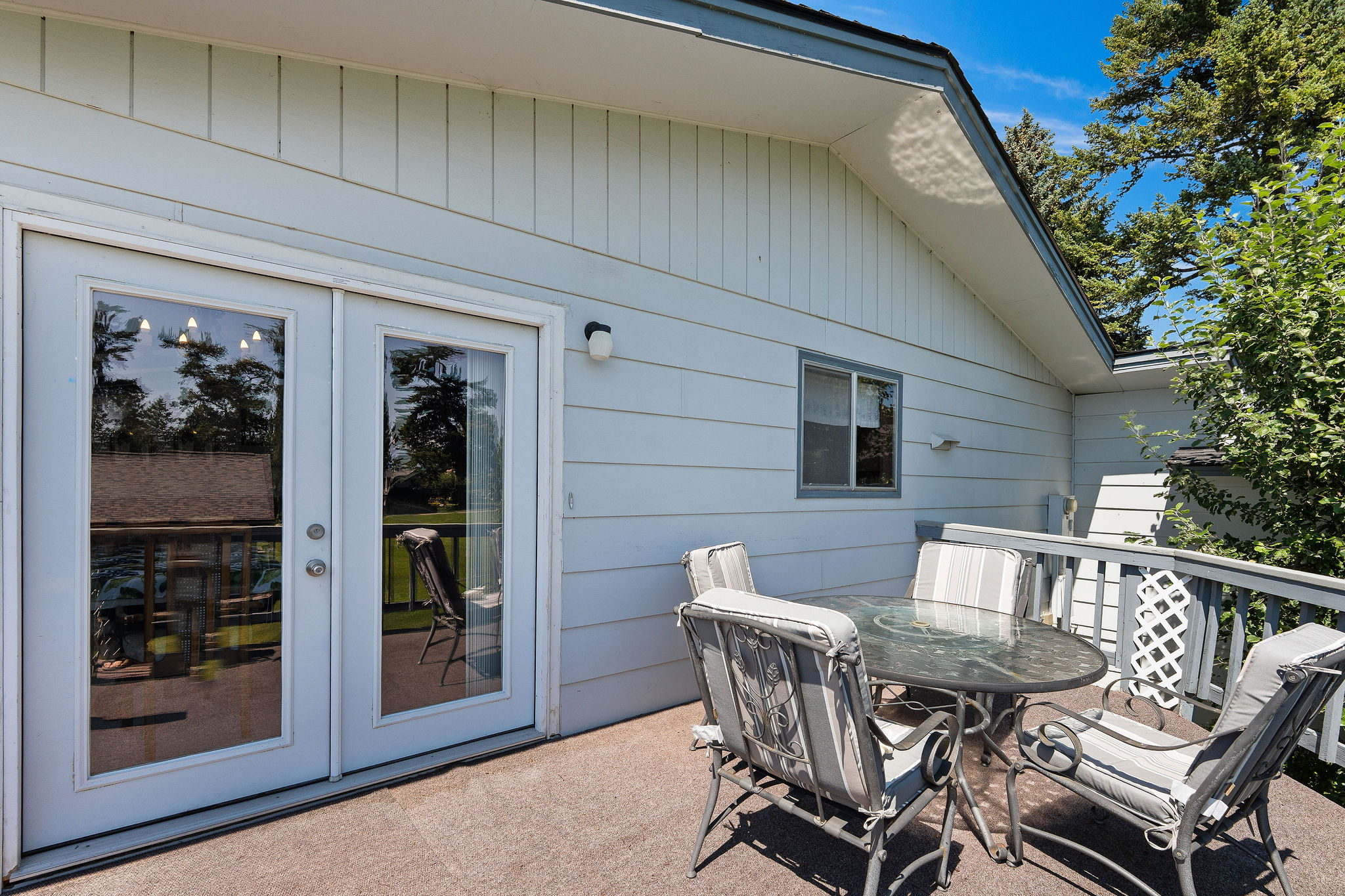 205 Lakeshore Drive Property Photo 41