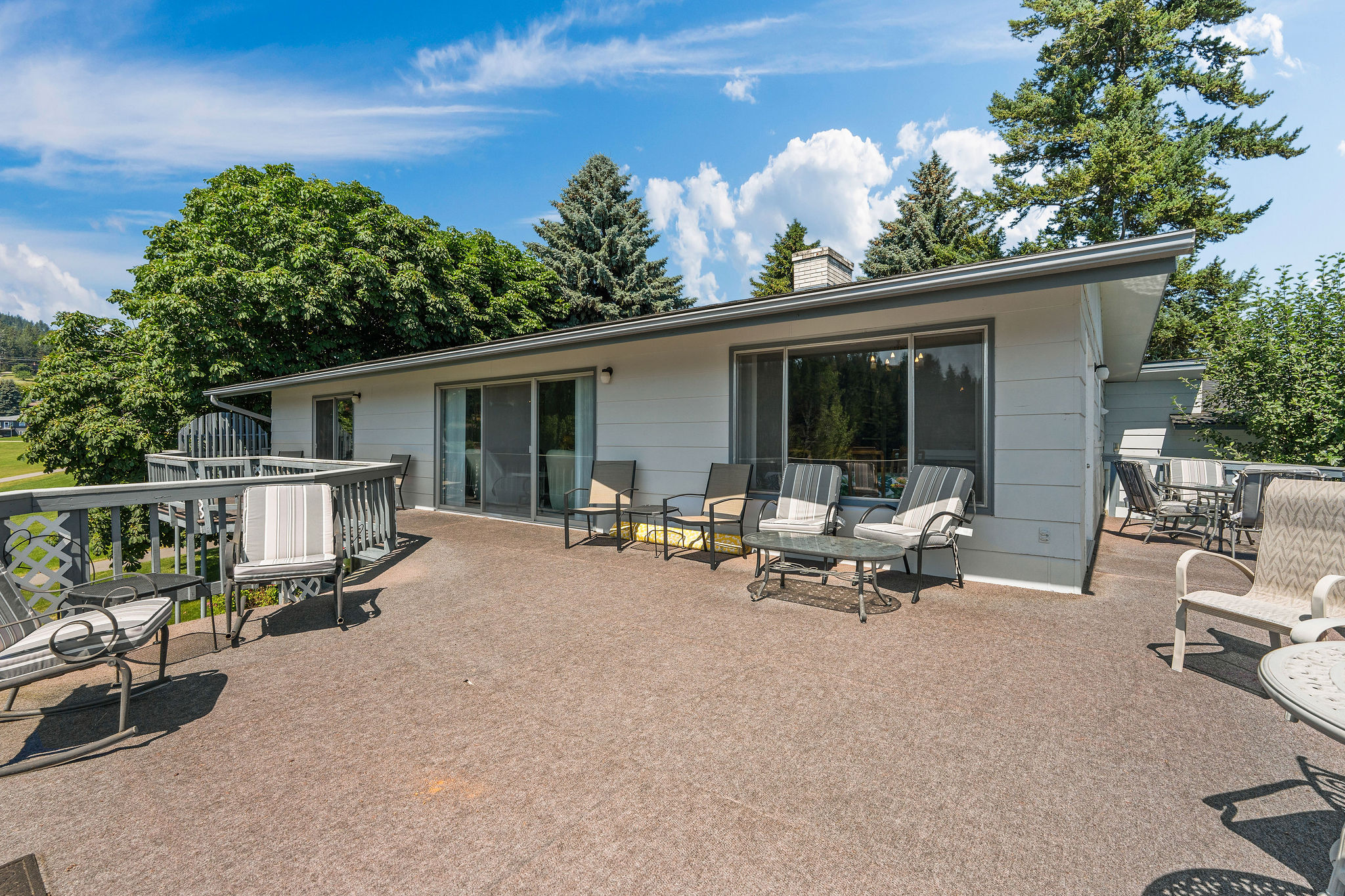 205 Lakeshore Drive Property Photo 47