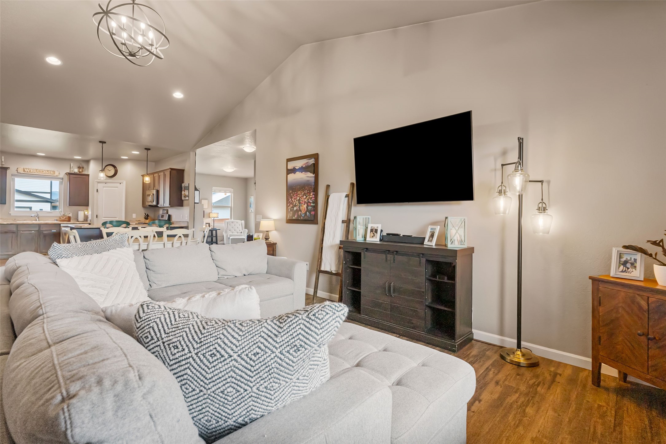 2521 Half Hitch Drive Property Photo 4