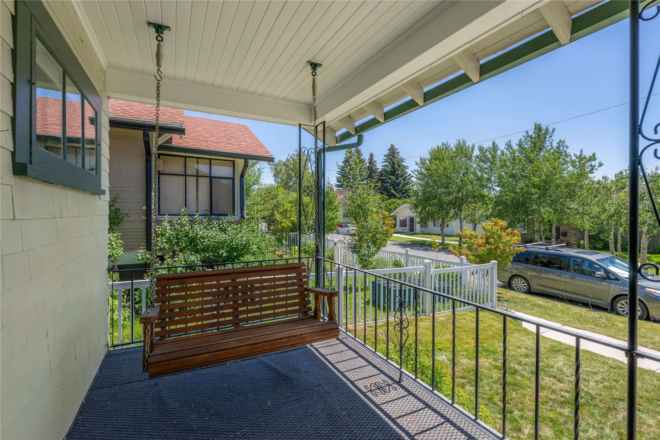 1135 Steele Street Property Photo 6