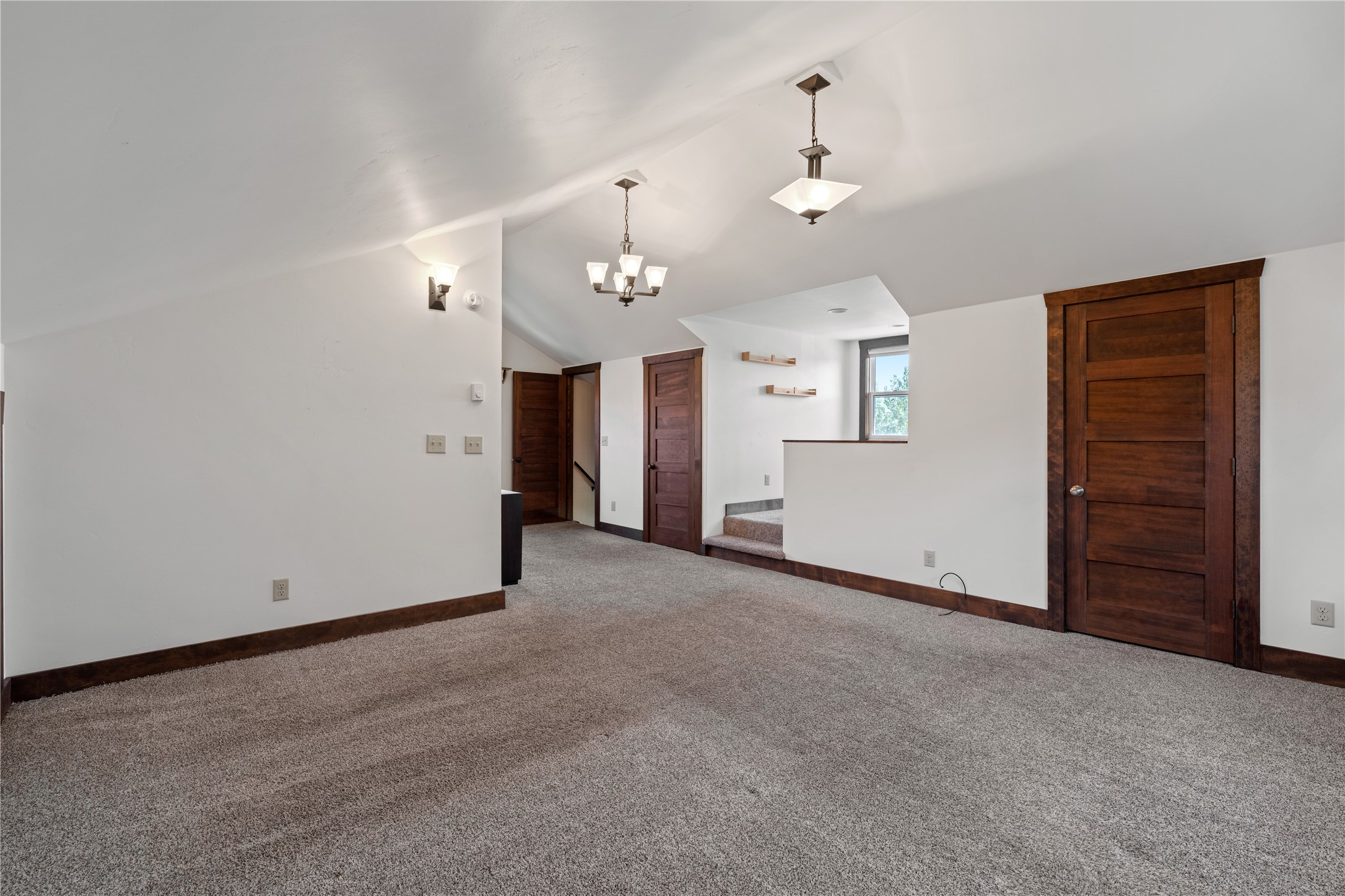 1135 Steele Street Property Photo 32