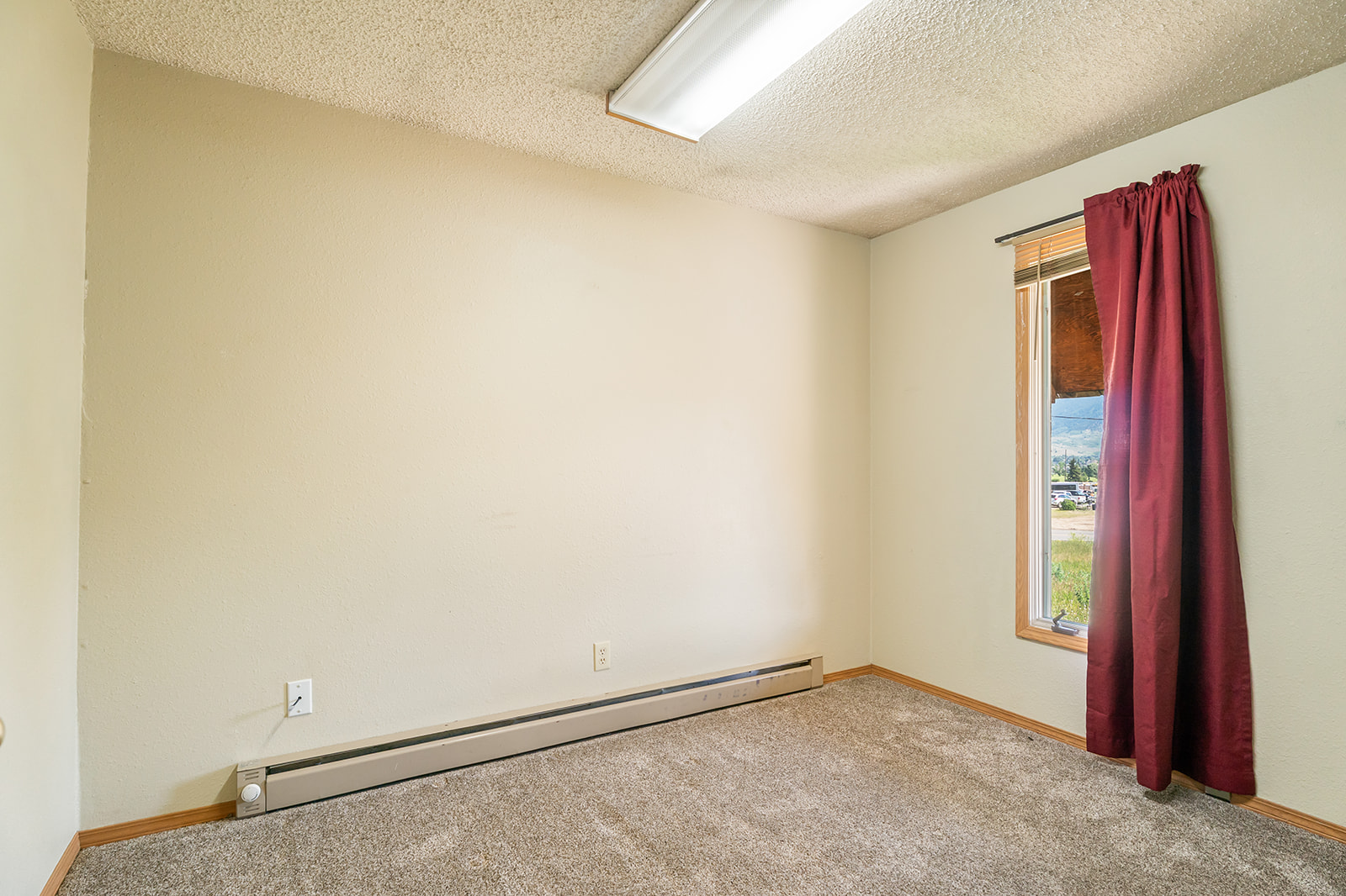 390 Holmes Avenue Property Photo 8