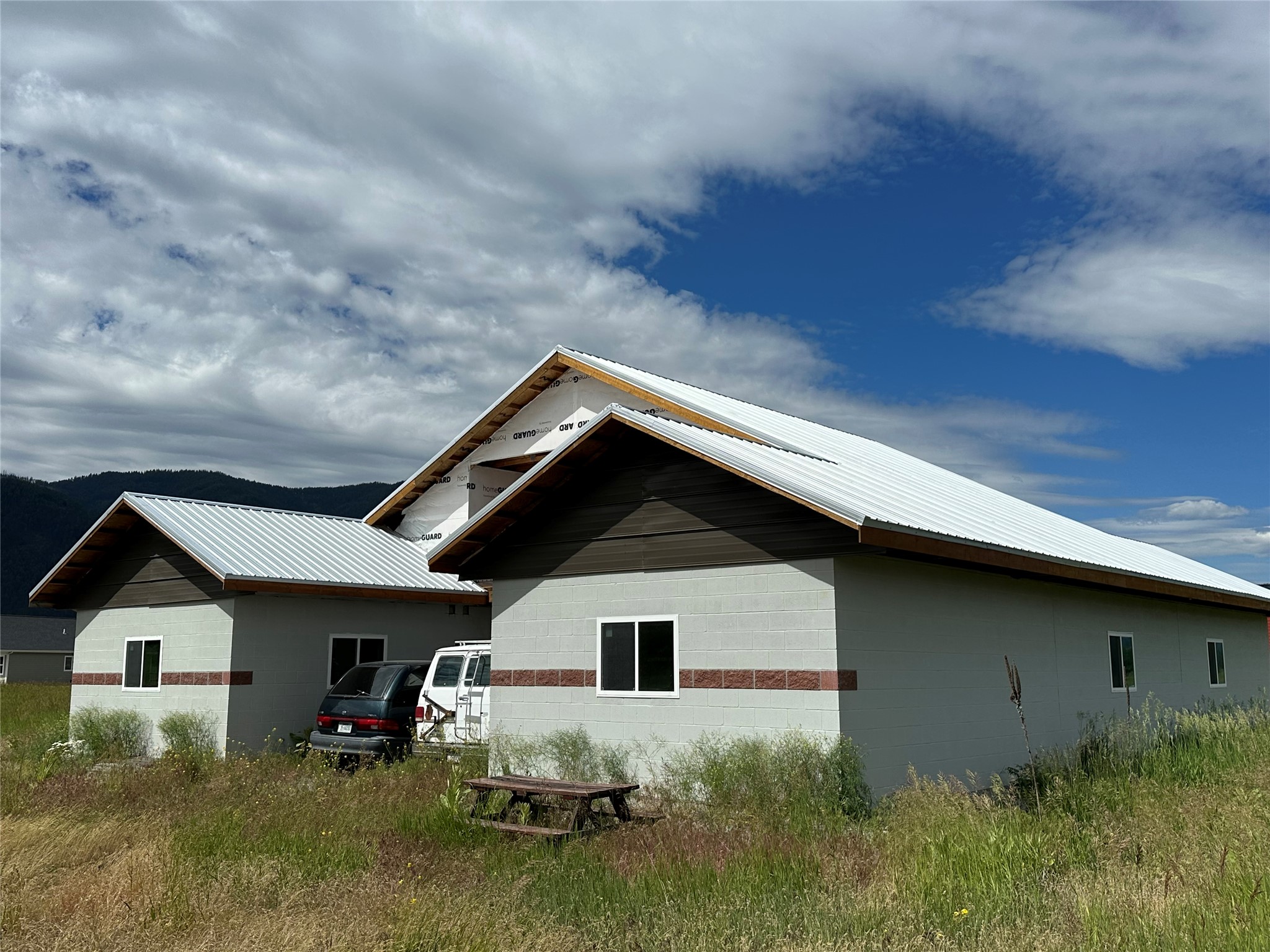 40 Lariat Loop Property Photo 3