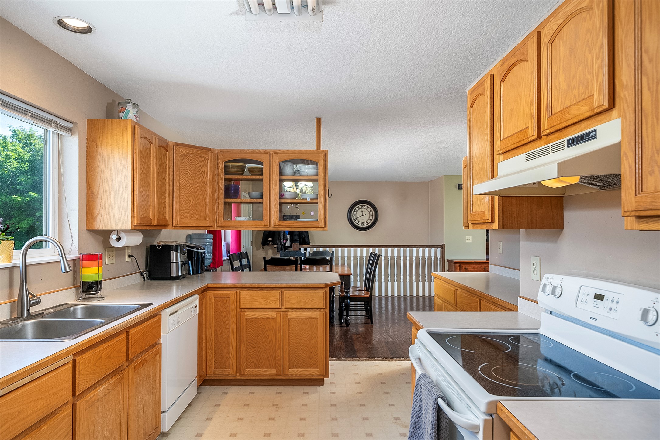 114 8th Avenue W Property Photo 21