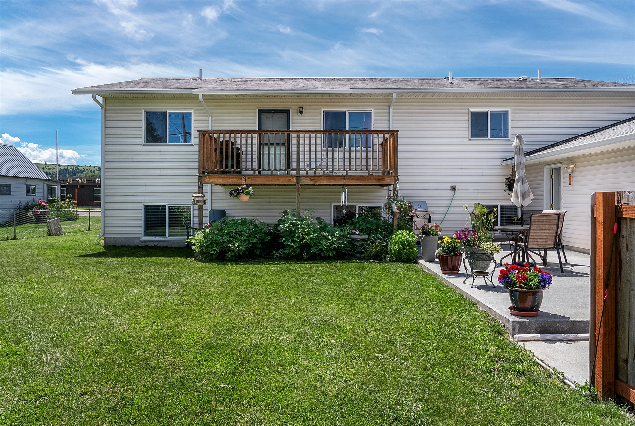 114 8th Avenue W Property Photo 55