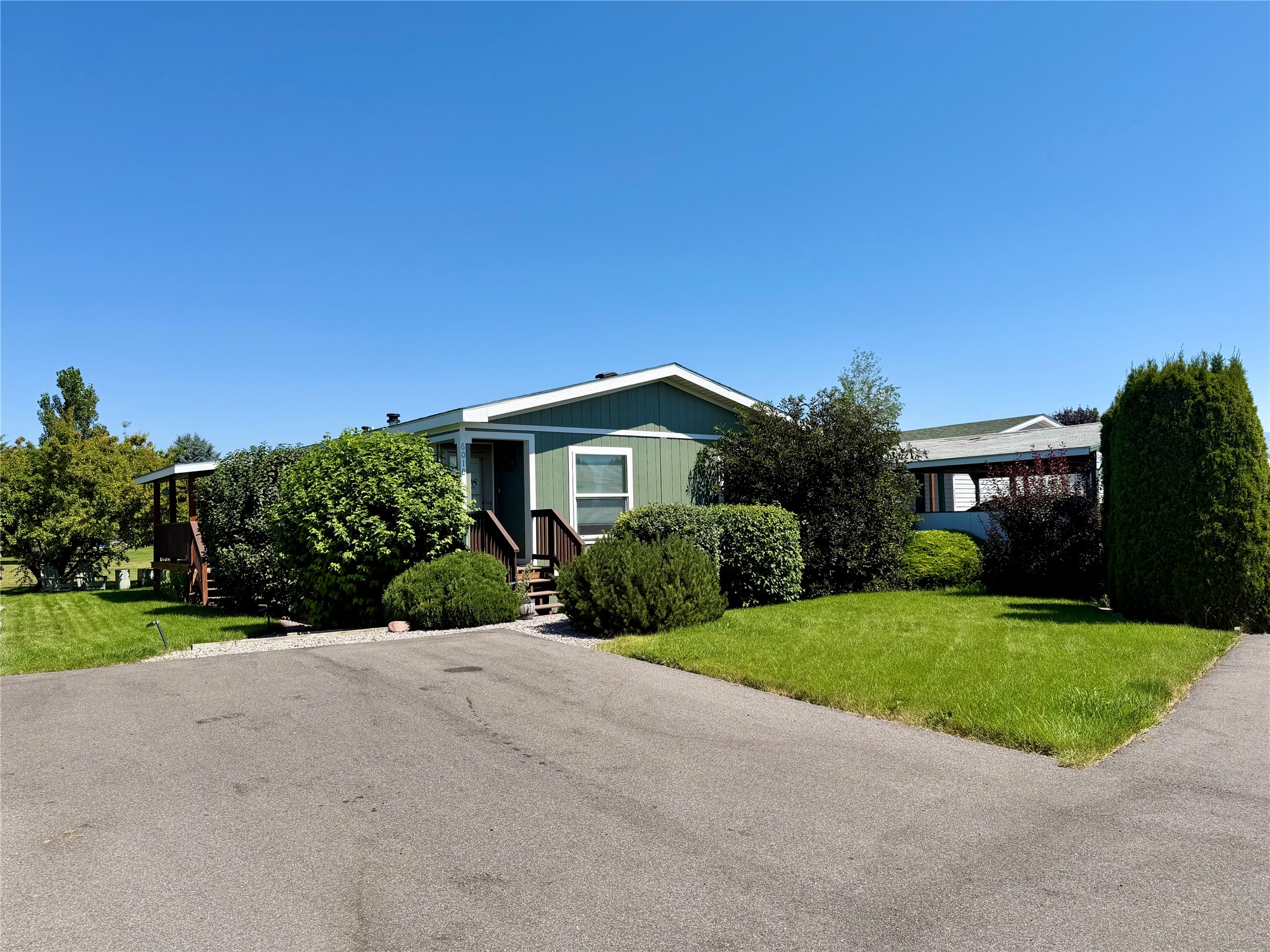 6010 Lebeau Drive Property Photo 2