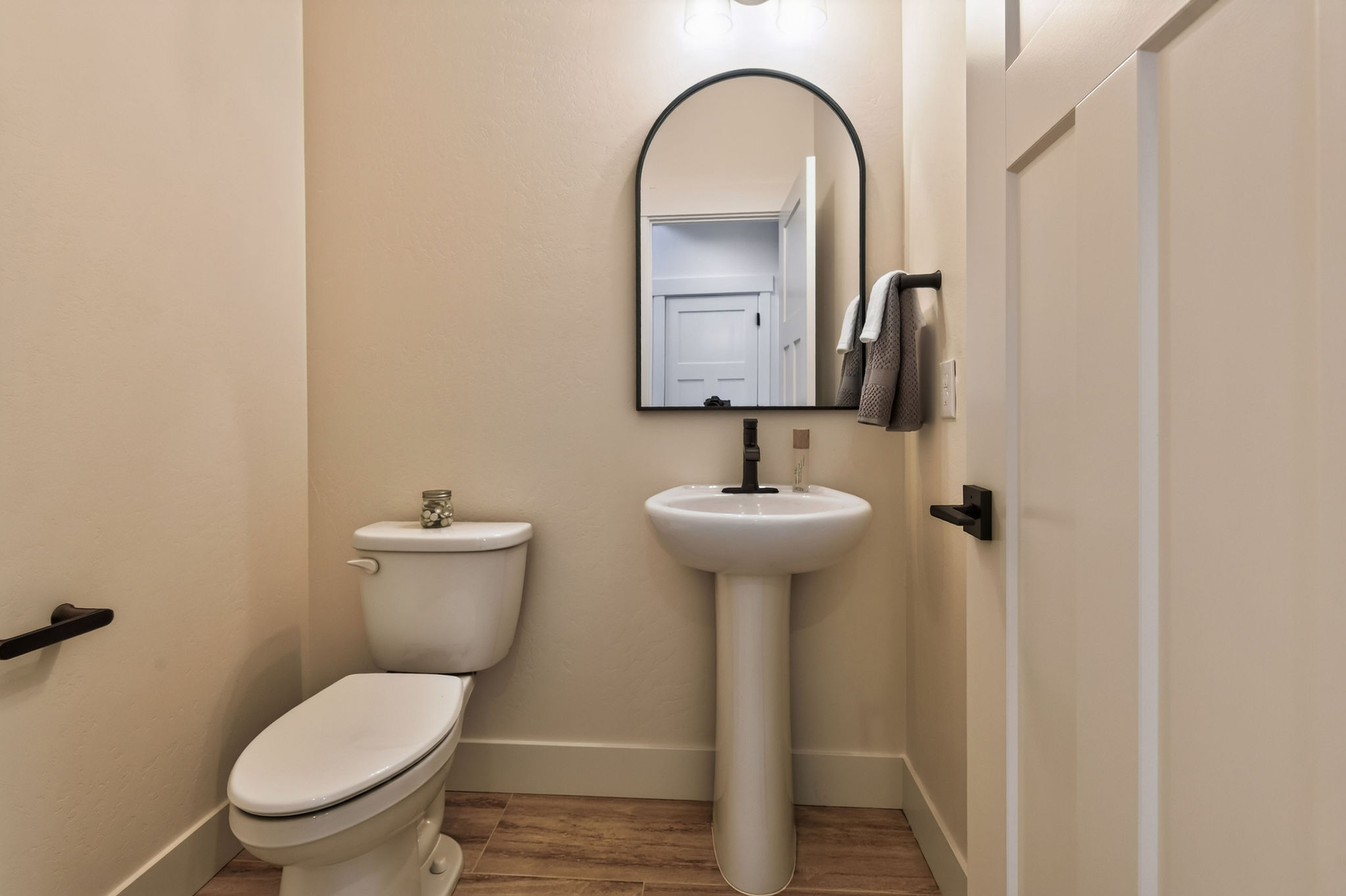 2925 Travis Avenue Property Photo 19