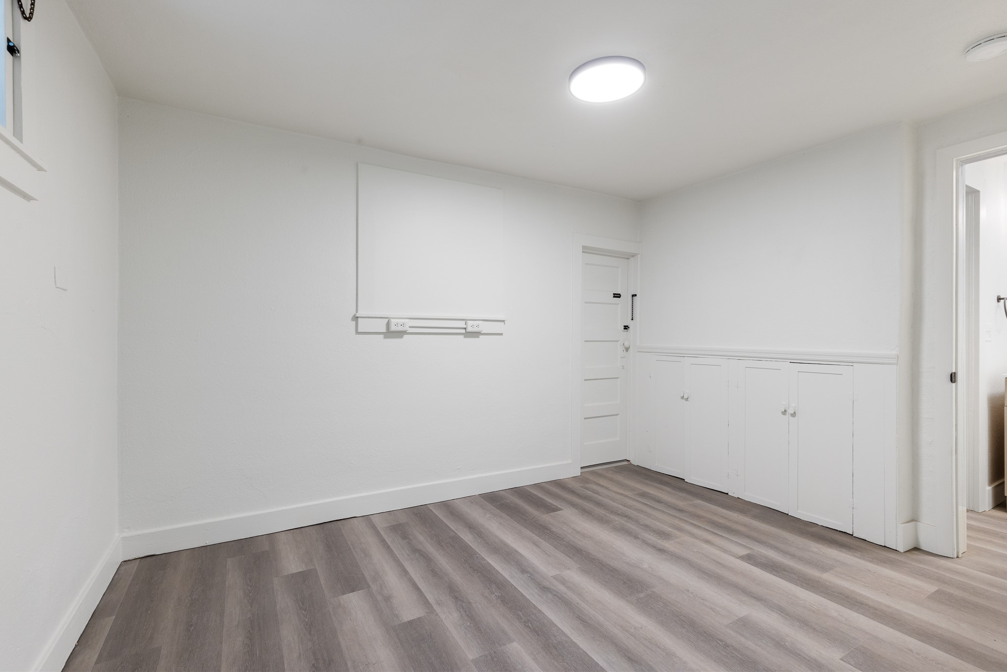 925 W Woolman Street Property Photo 15