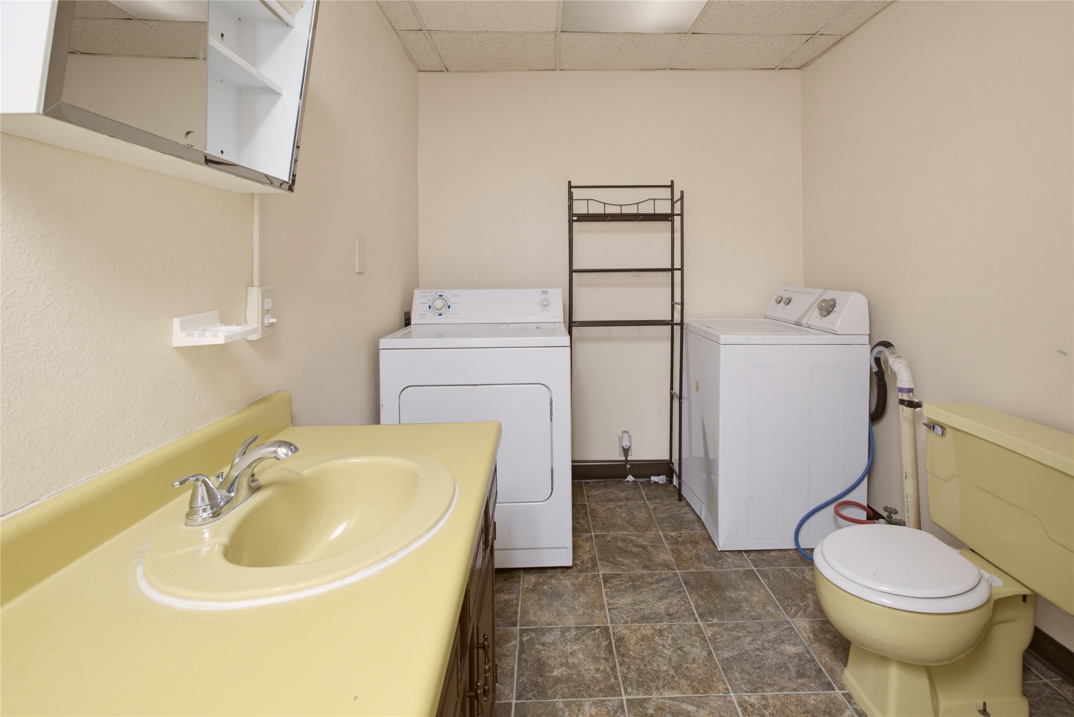 925 W Woolman Street Property Photo 30