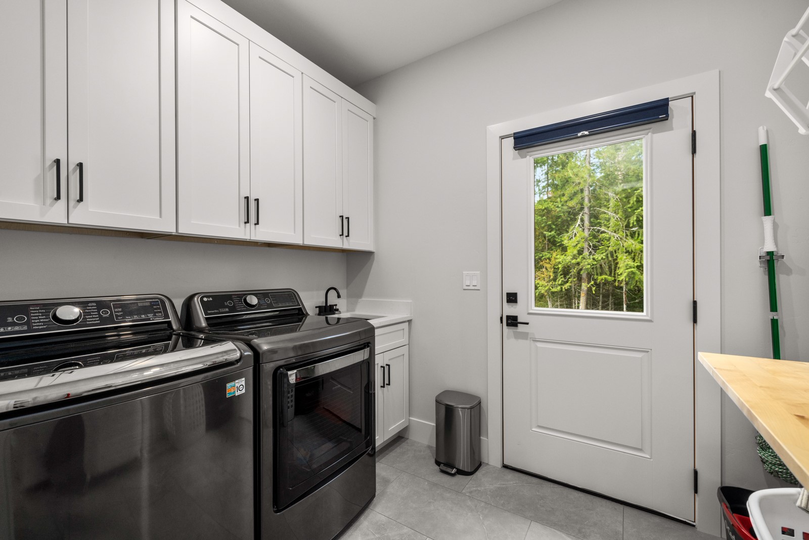 300 Haugen Heights Property Photo 47