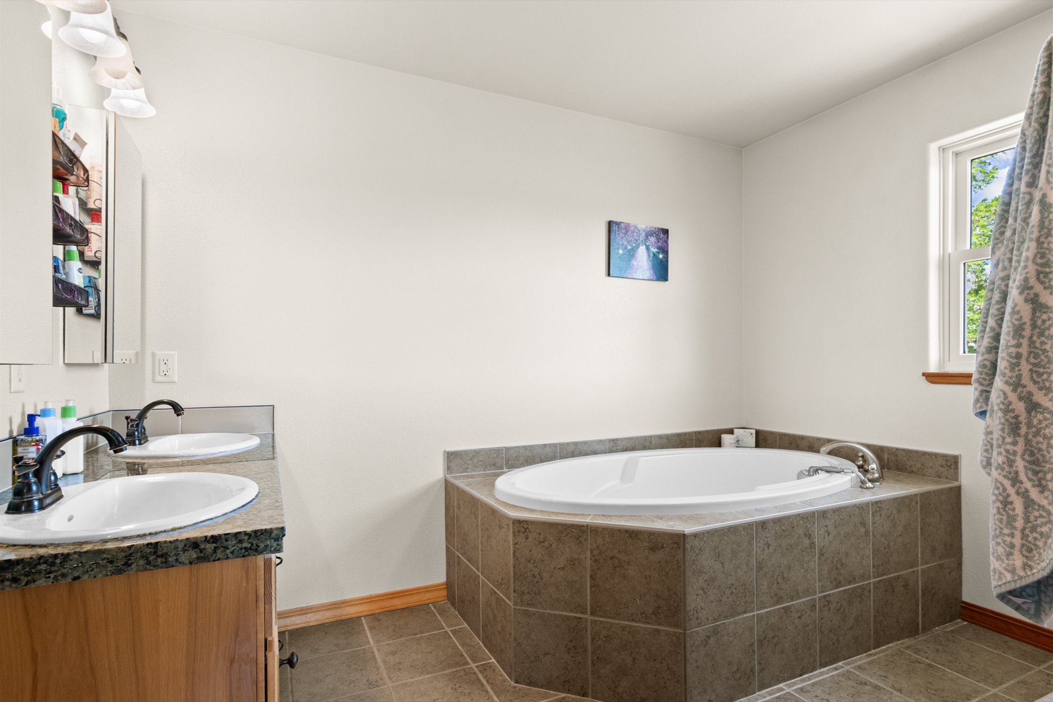 4561 Hillcrest Court Property Photo 27