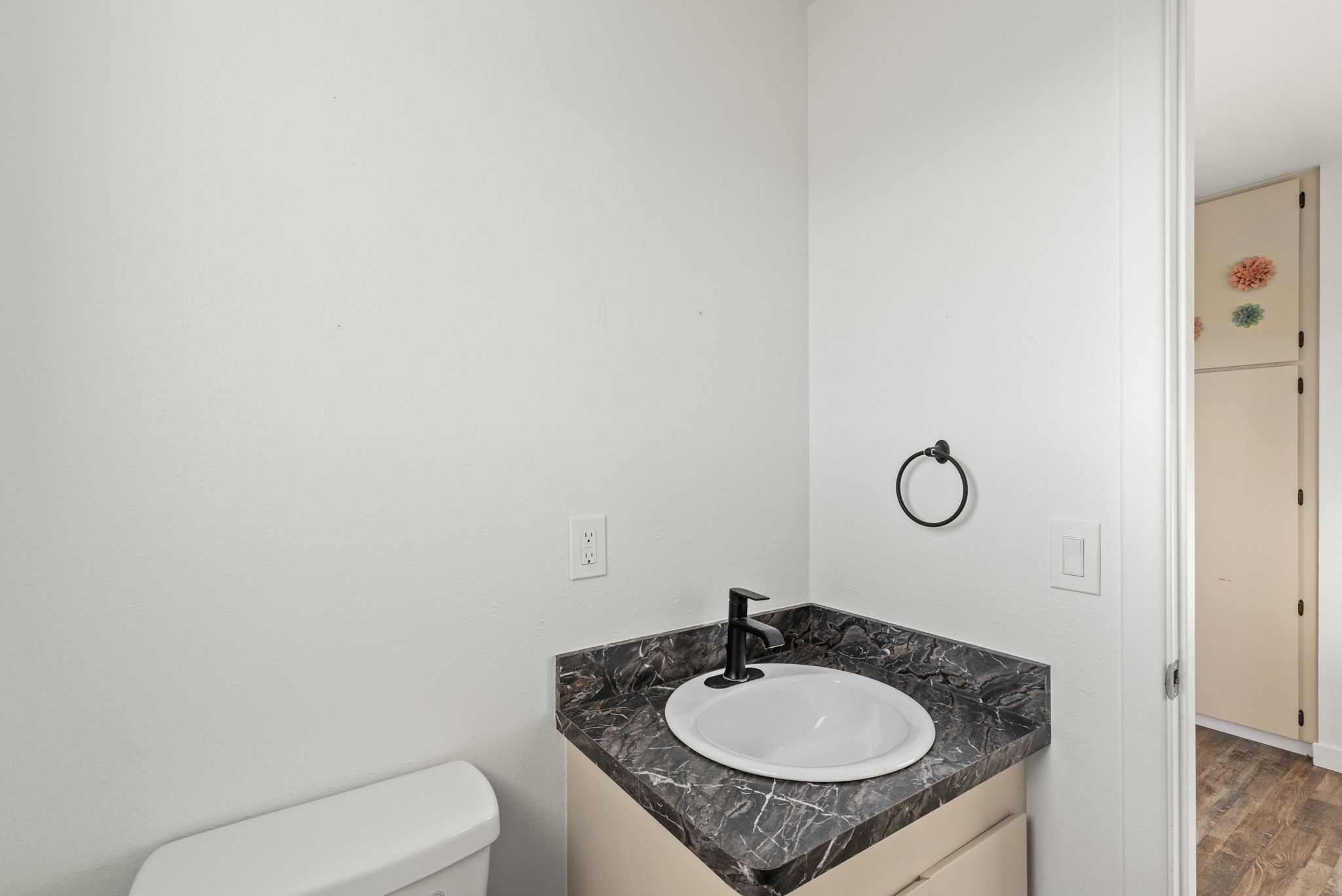 650 11th Lane Ne Property Photo 14