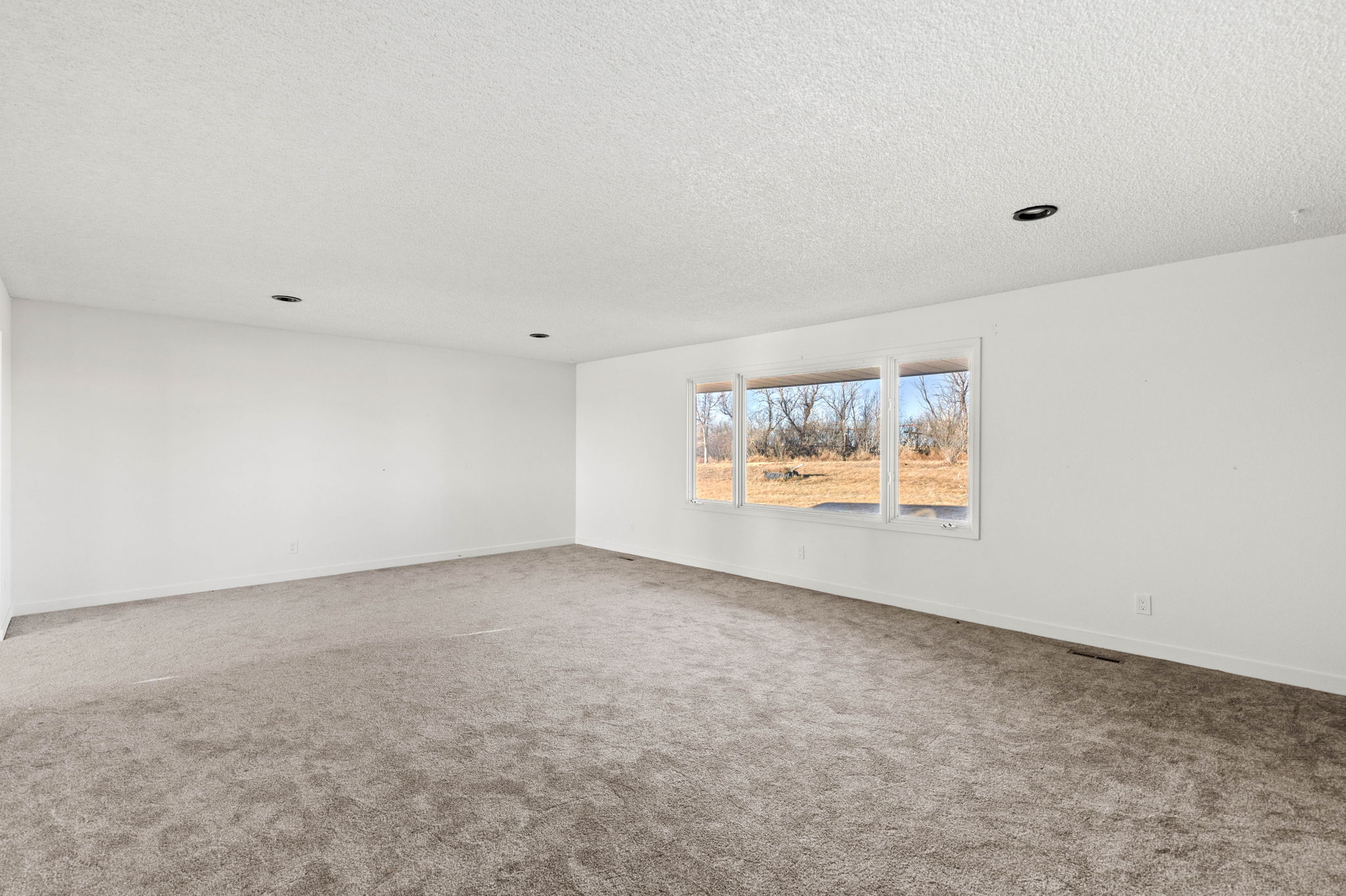 650 11th Lane Ne Property Photo 16