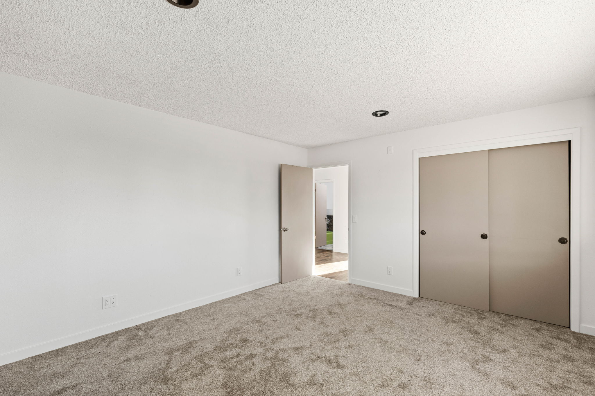 650 11th Lane Ne Property Photo 22