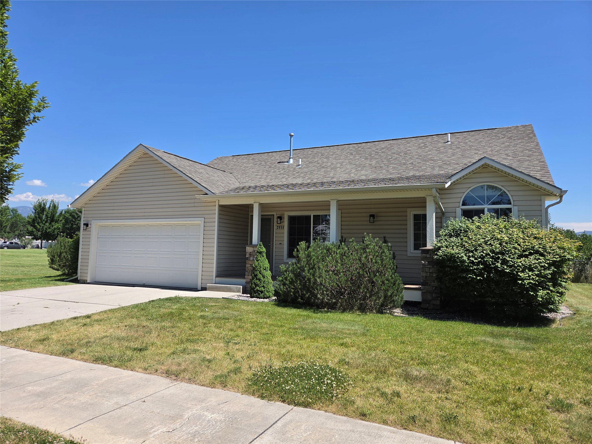 2658 Sheffield Drive Property Photo 1