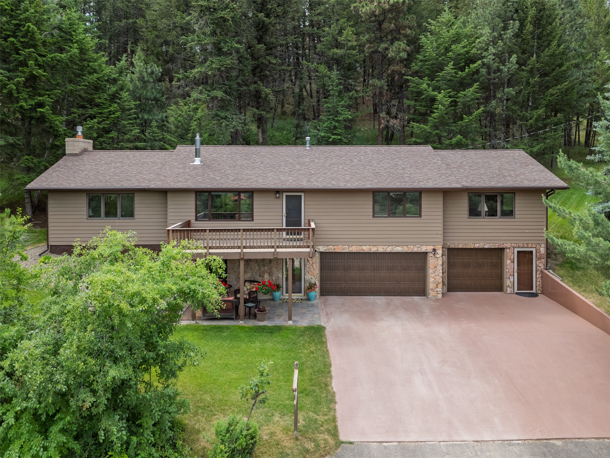 46 Bootlegger Trail Property Photo 1