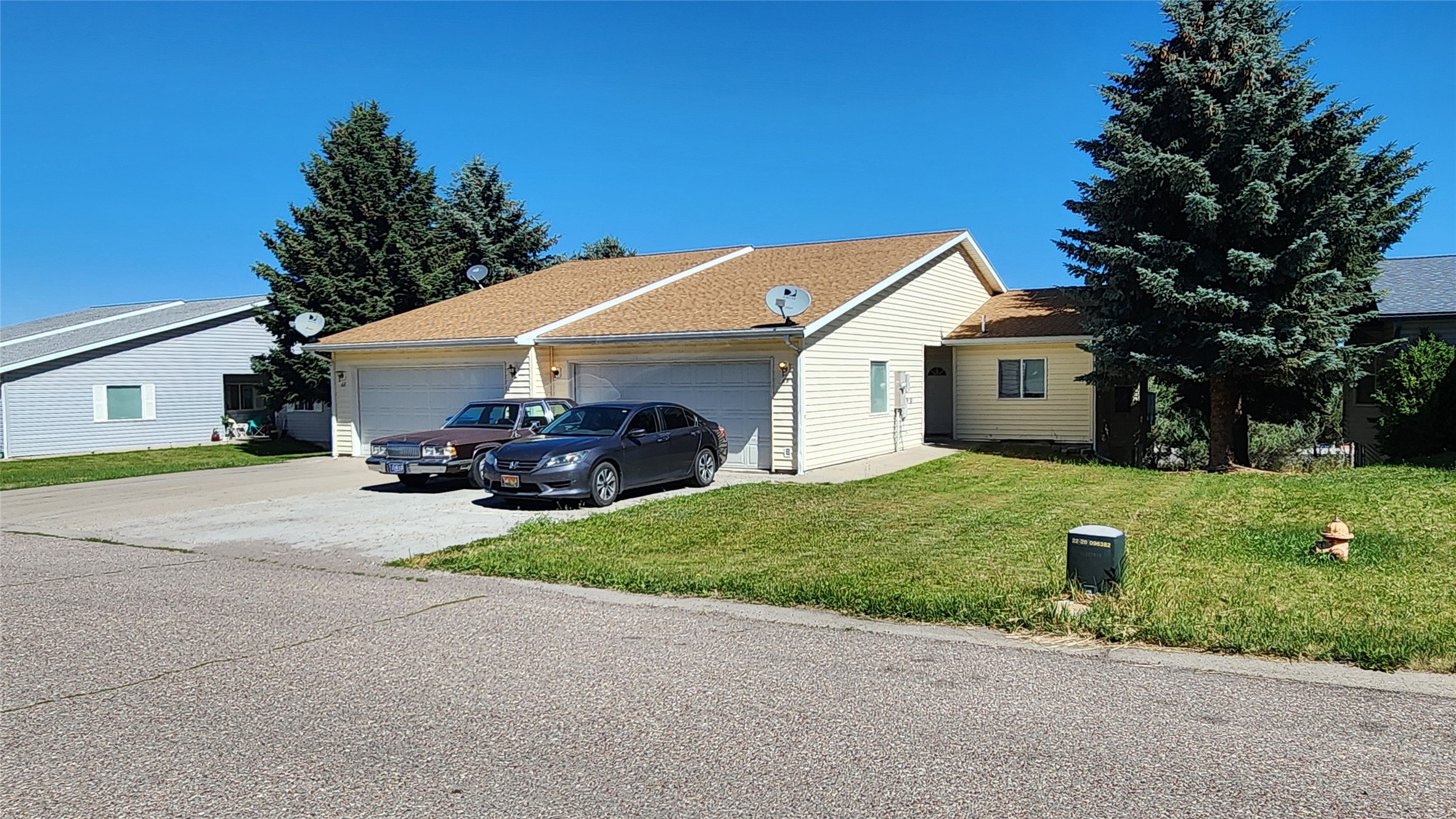 6 A Avenue A & B Property Photo 1