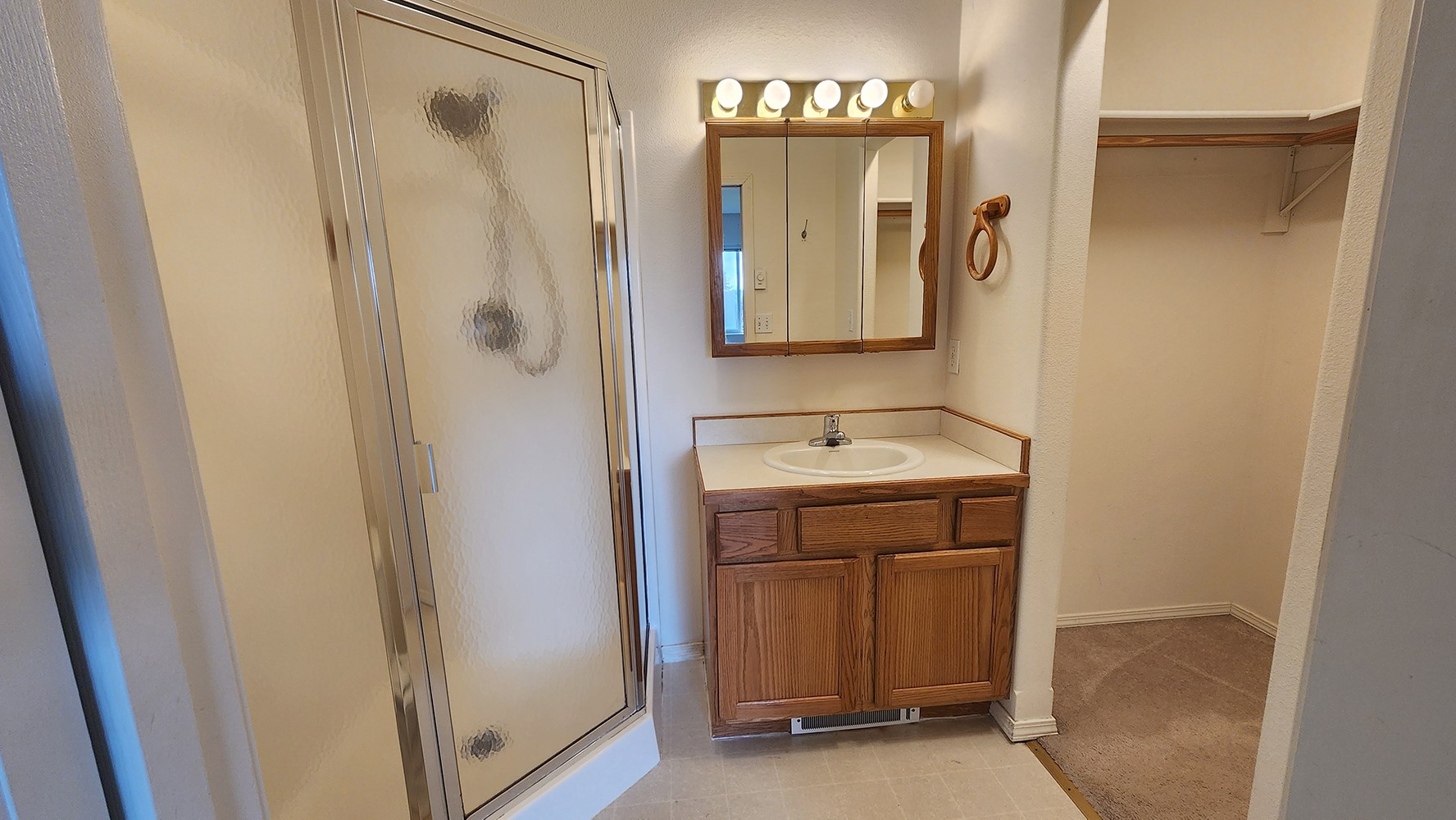 6 A Avenue A & B Property Photo 11
