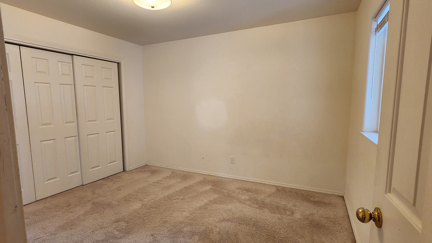 6 A Avenue A & B Property Photo 12
