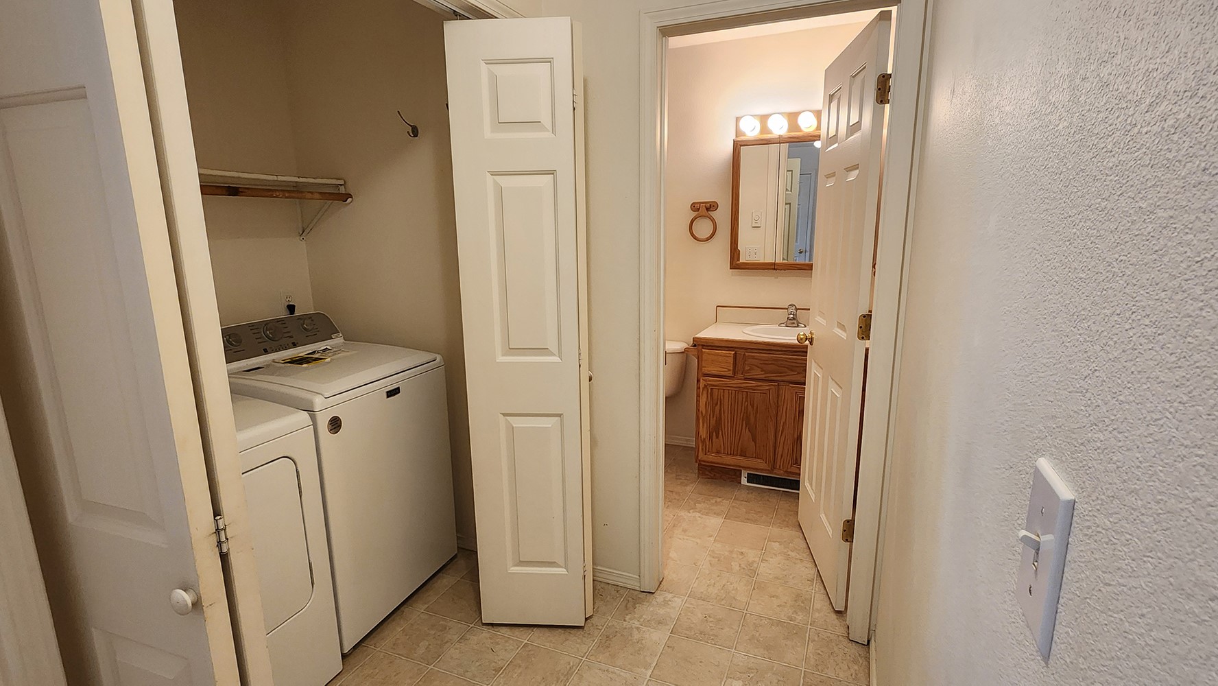 6 A Avenue A & B Property Photo 13