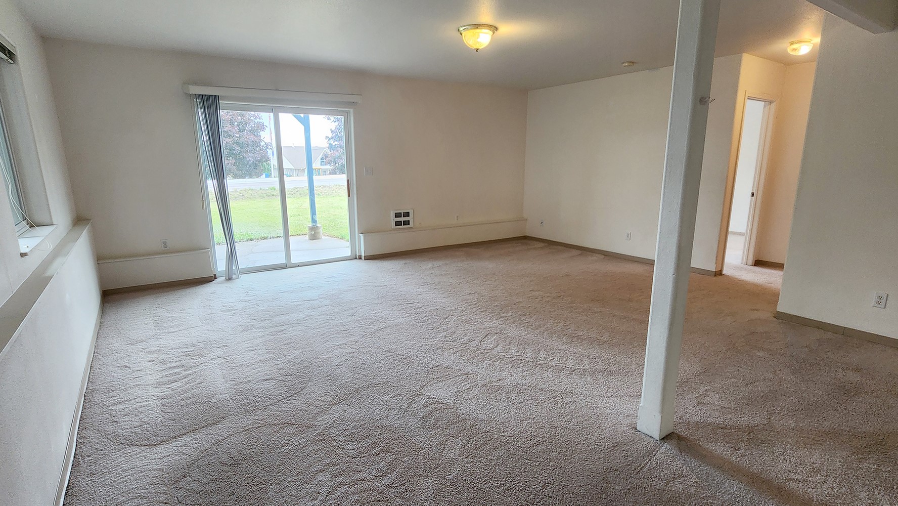 6 A Avenue A & B Property Photo 17