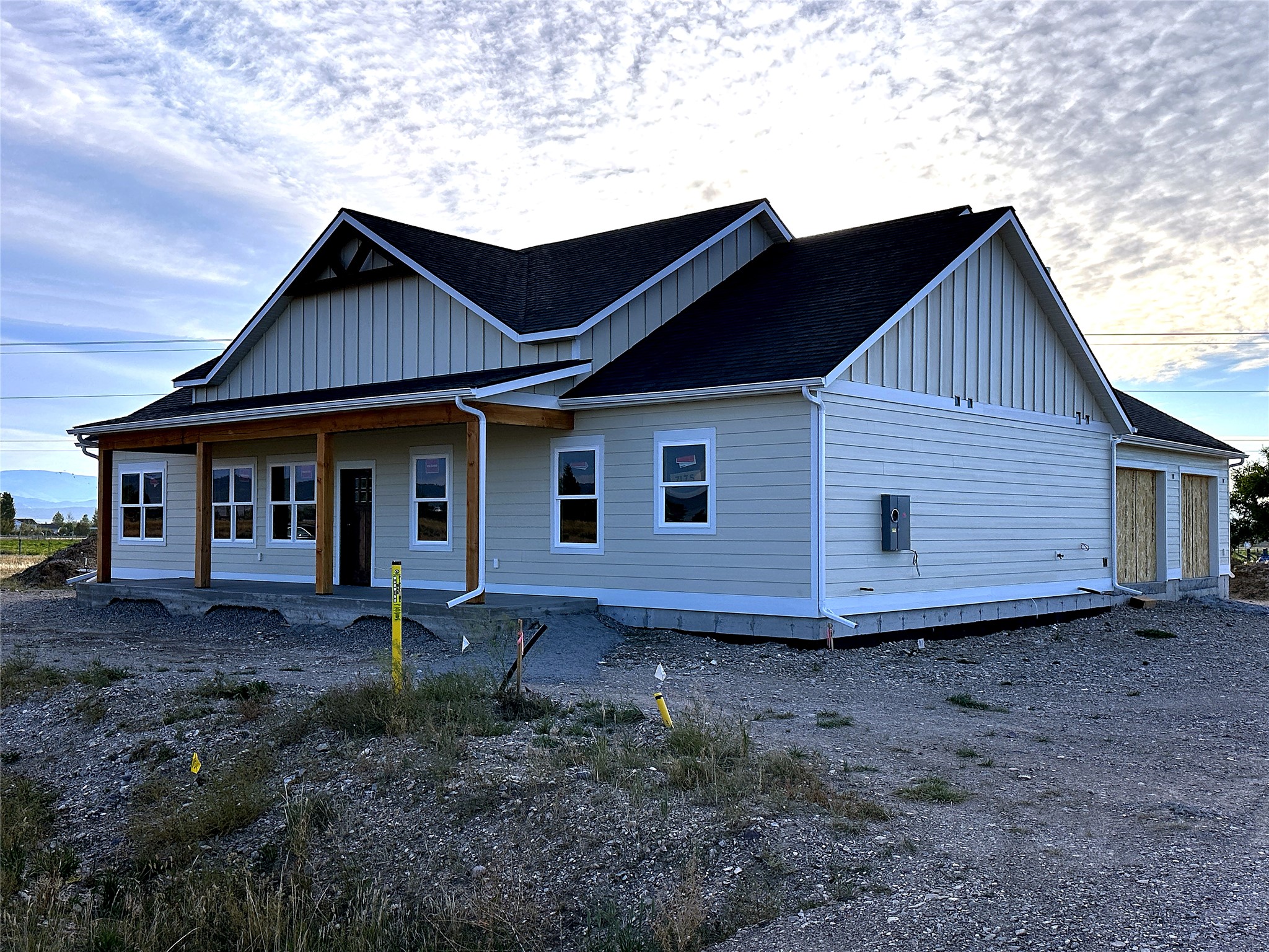 7175 Jenroe Drive Property Photo 4