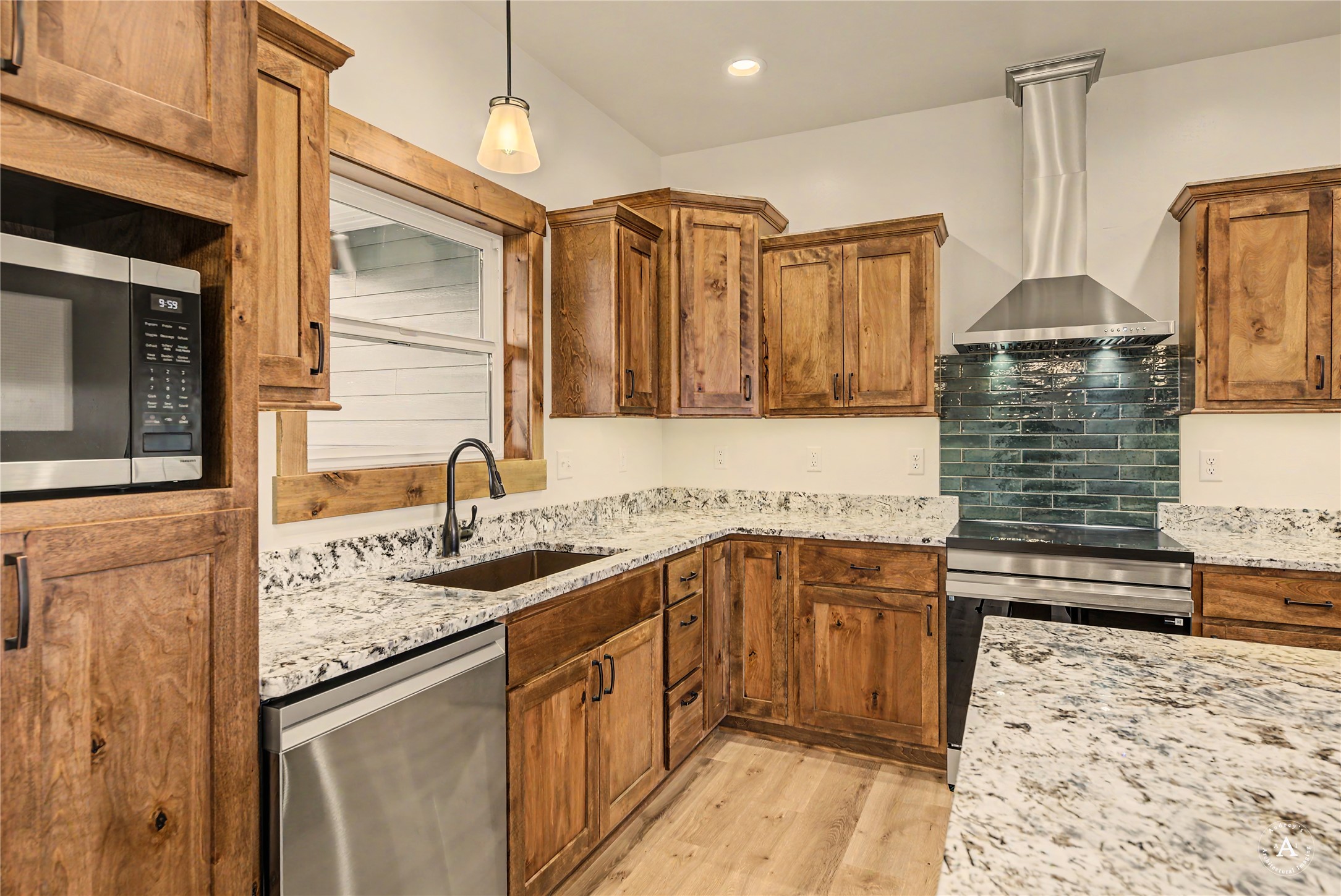 7175 Jenroe Drive Property Photo 13