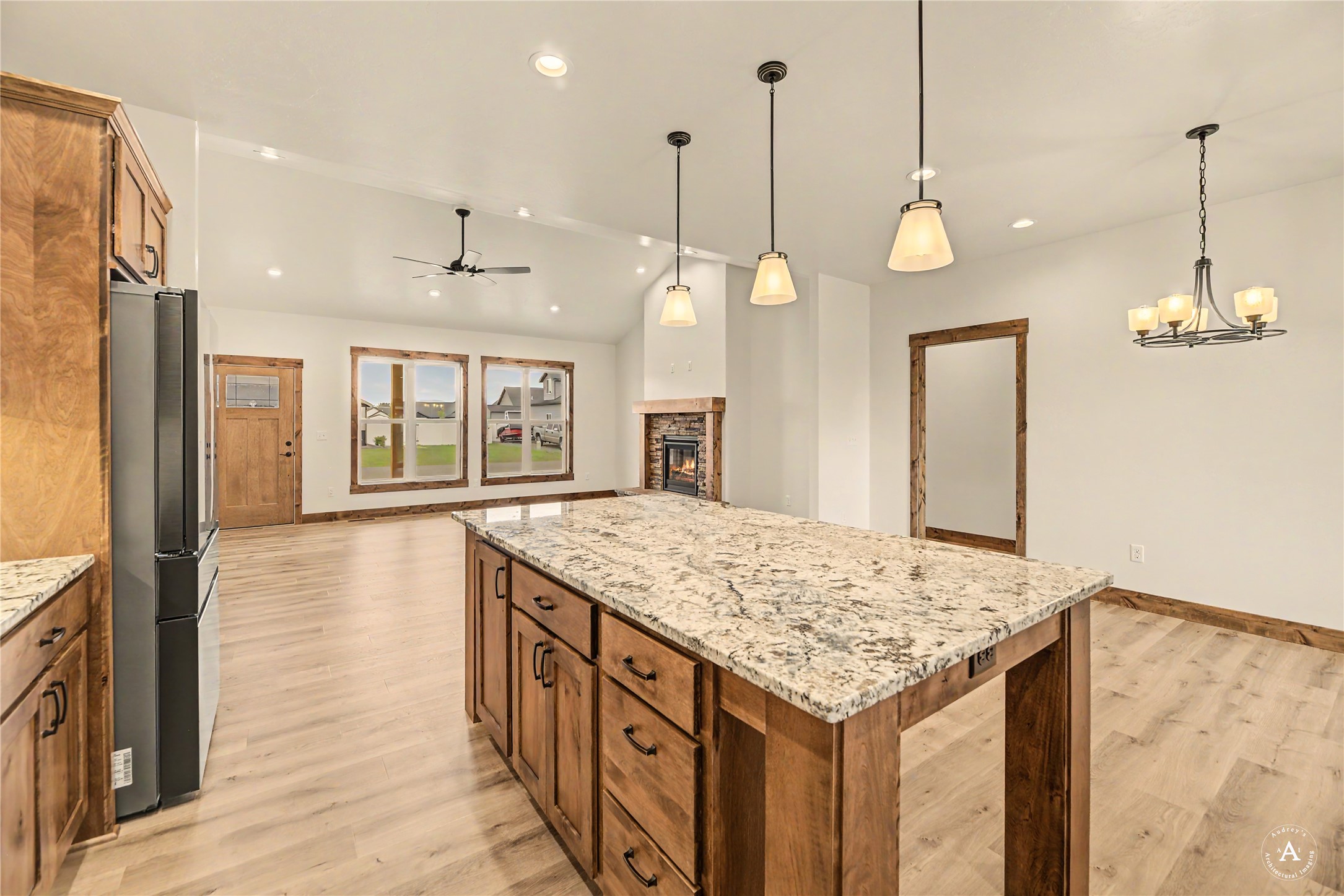 7175 Jenroe Drive Property Photo 14