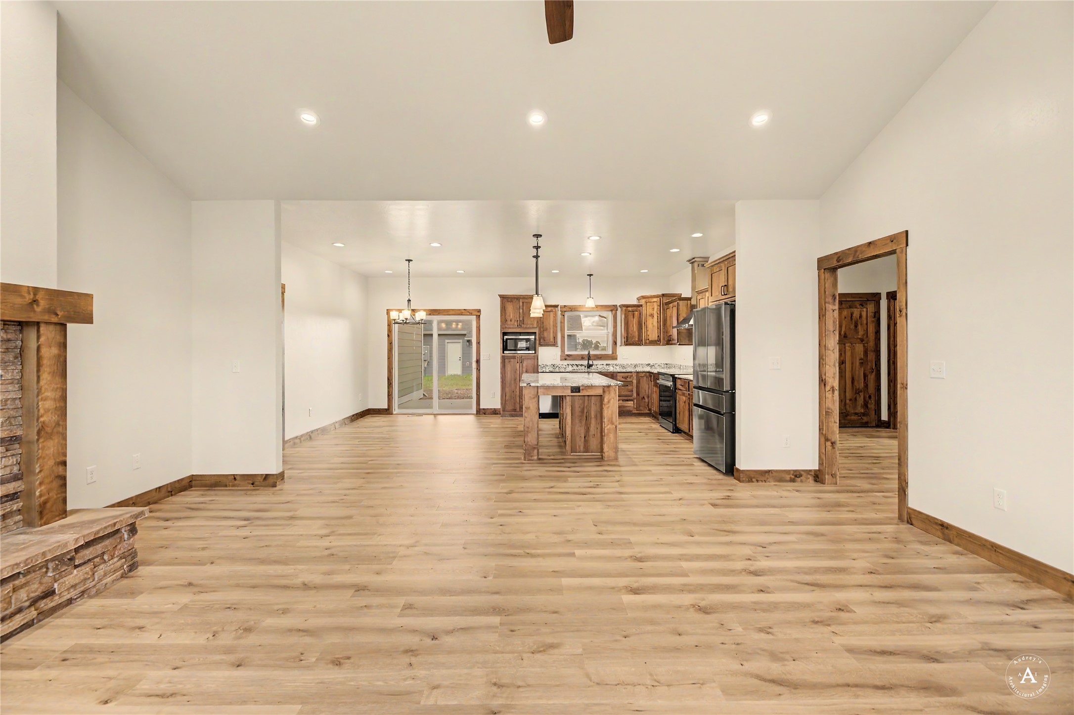 7175 Jenroe Drive Property Photo 17