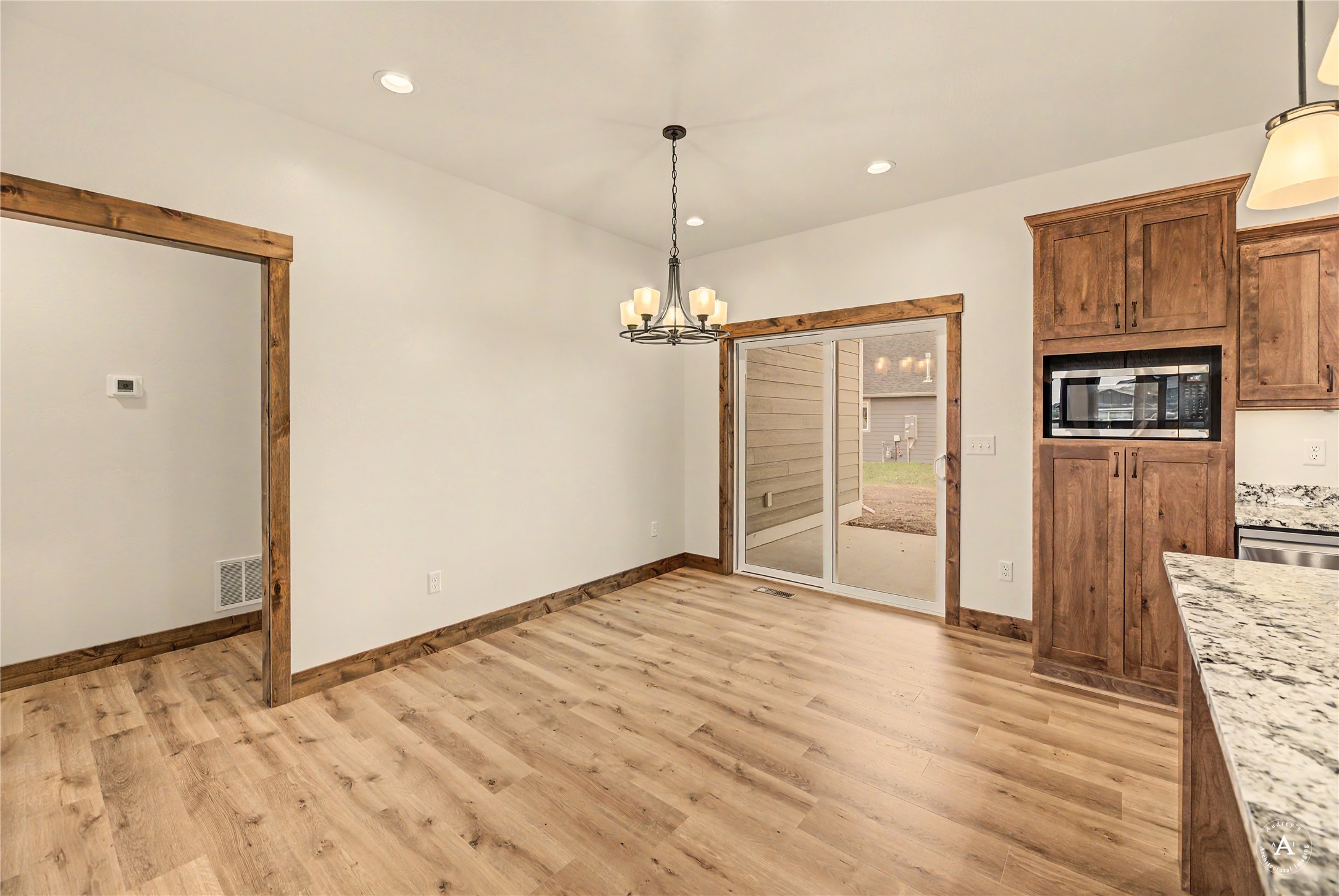 7175 Jenroe Drive Property Photo 19