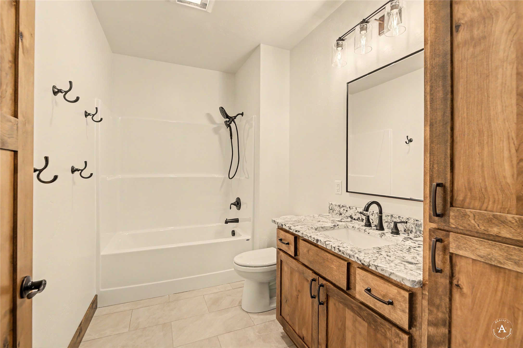 7175 Jenroe Drive Property Photo 23