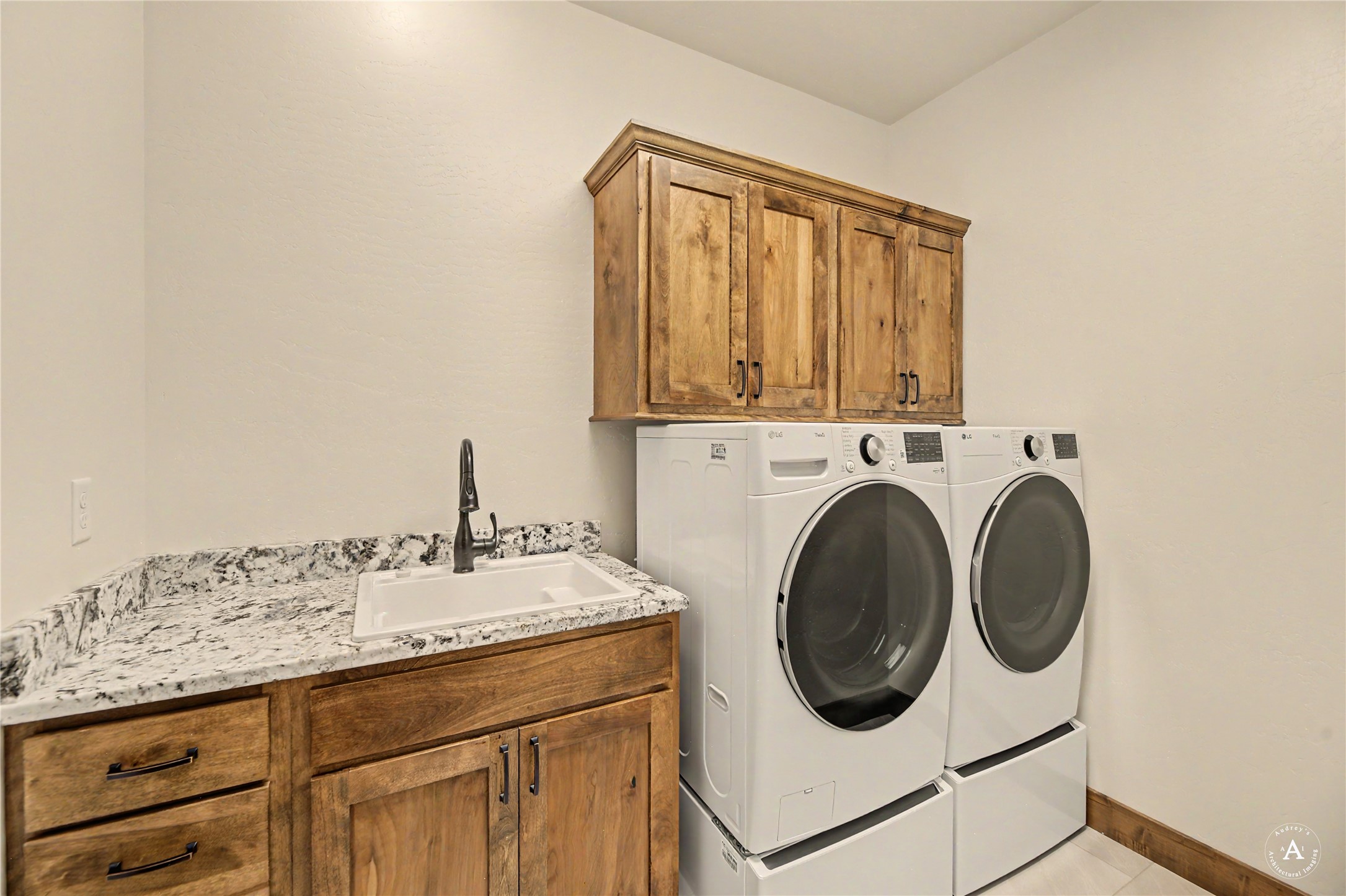 7175 Jenroe Drive Property Photo 40