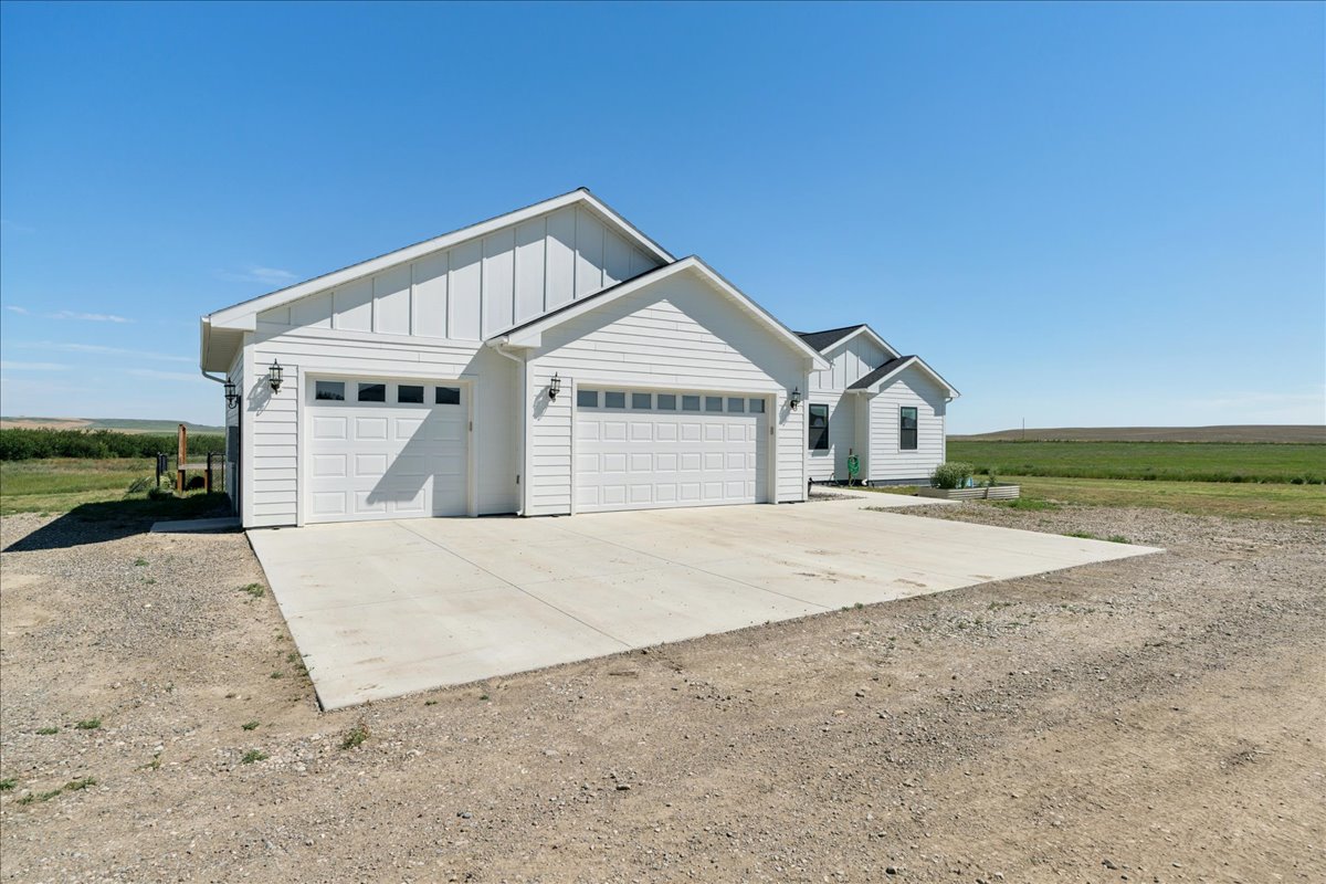 1002 4th Lane Ne Property Photo 3