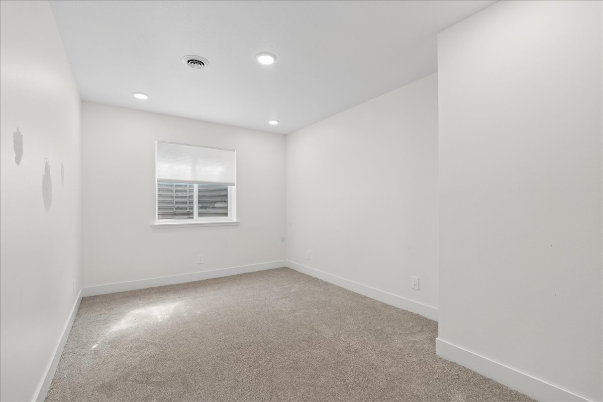 1002 4th Lane Ne Property Photo 33