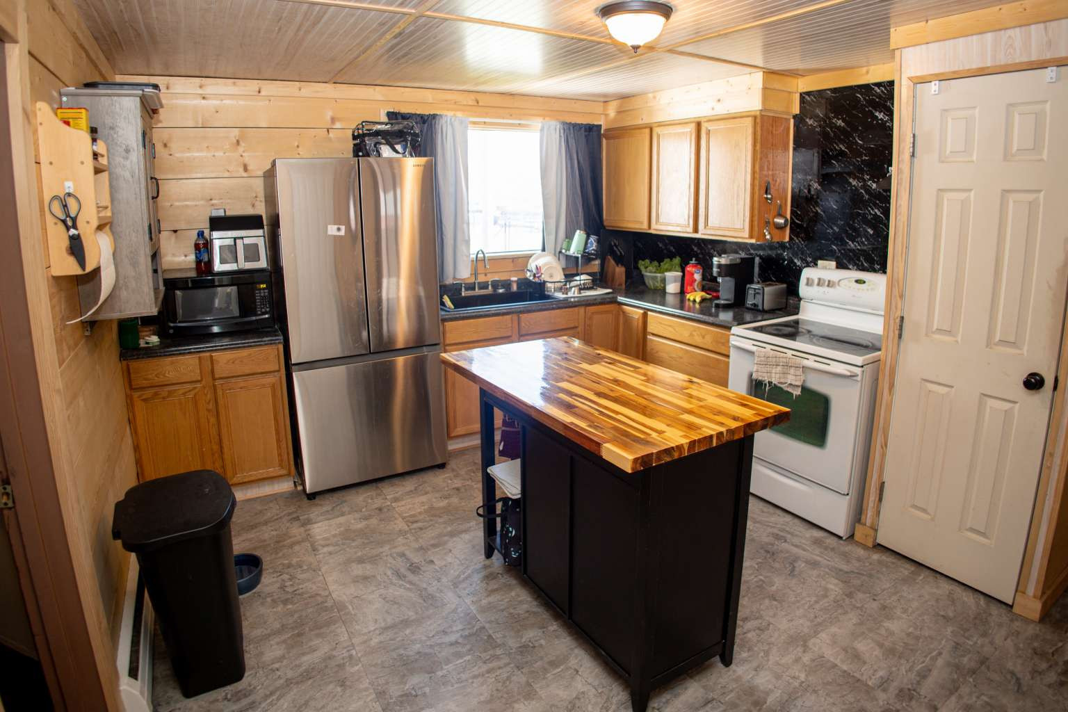 322 Alder Street Property Photo 5