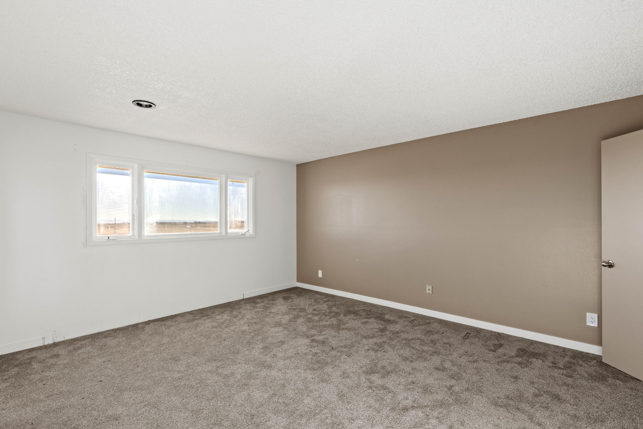650 11th Lane Ne Property Photo 28