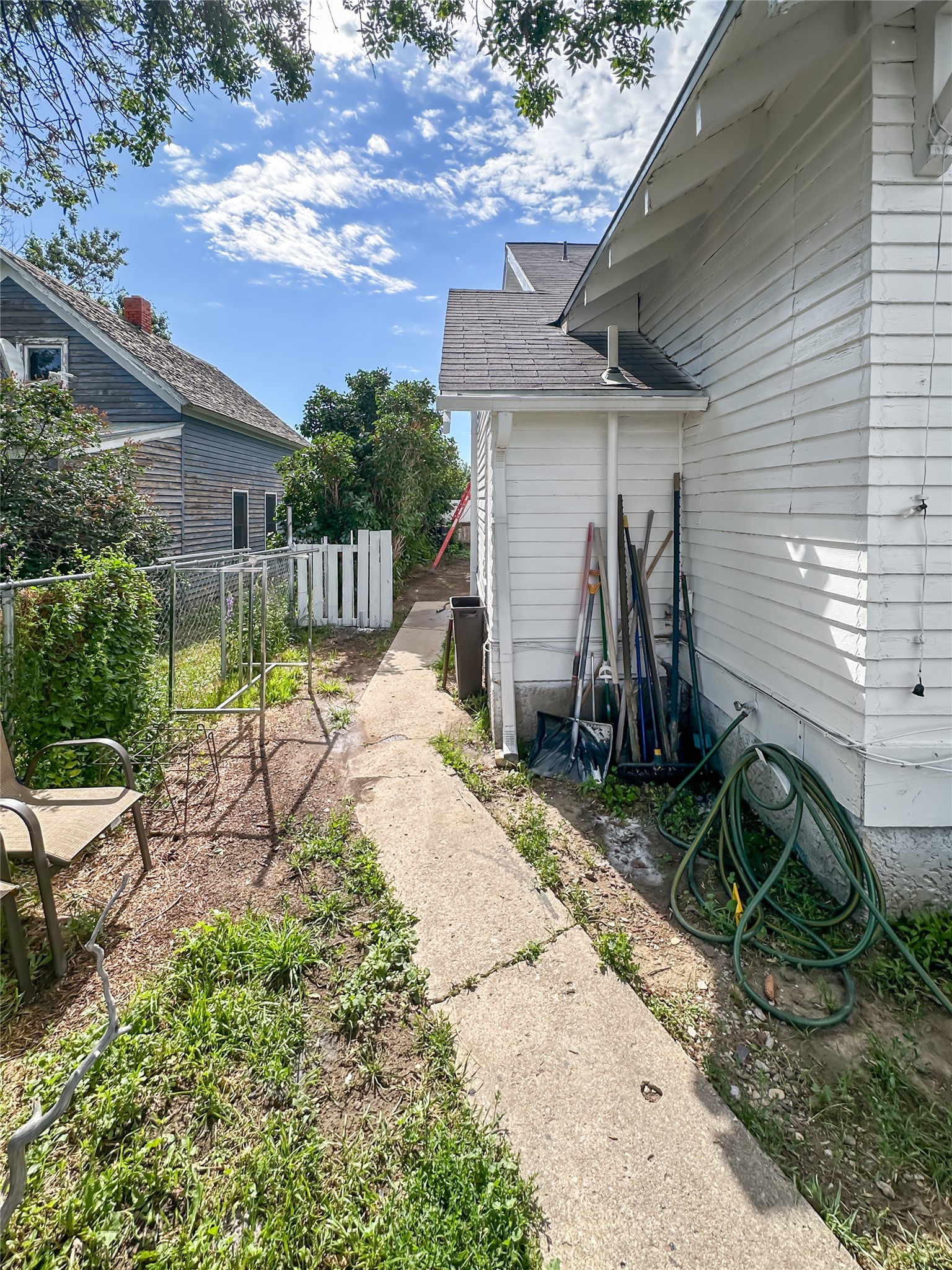 18 2nd Avenue Se Property Photo 41