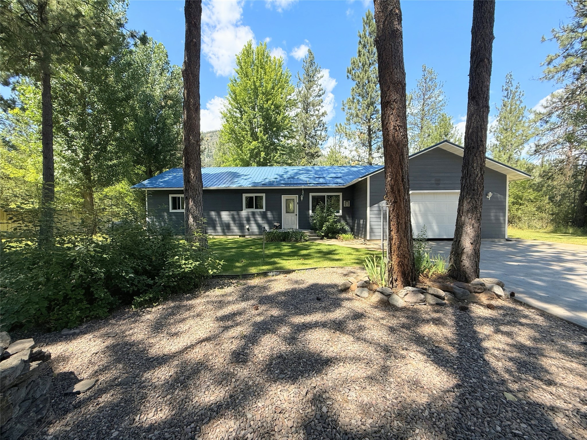 12 Panorama Lane Property Photo 1