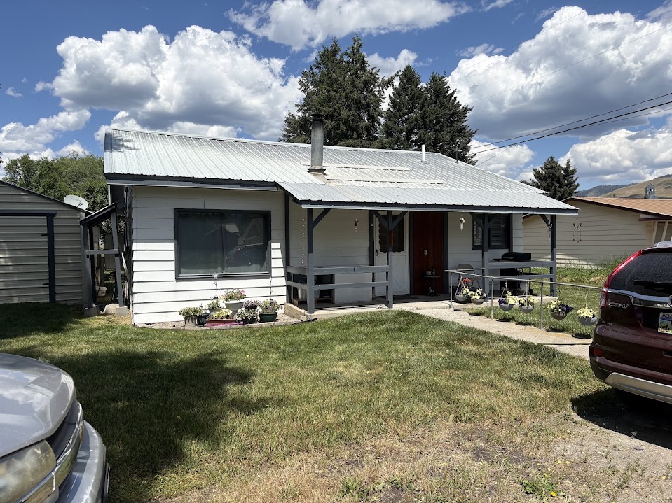 804 S 1st Avenue Property Photo 8
