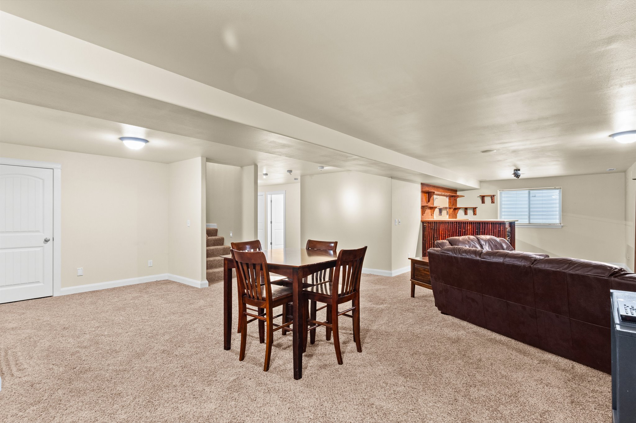 2531 Knight Street Property Photo 33