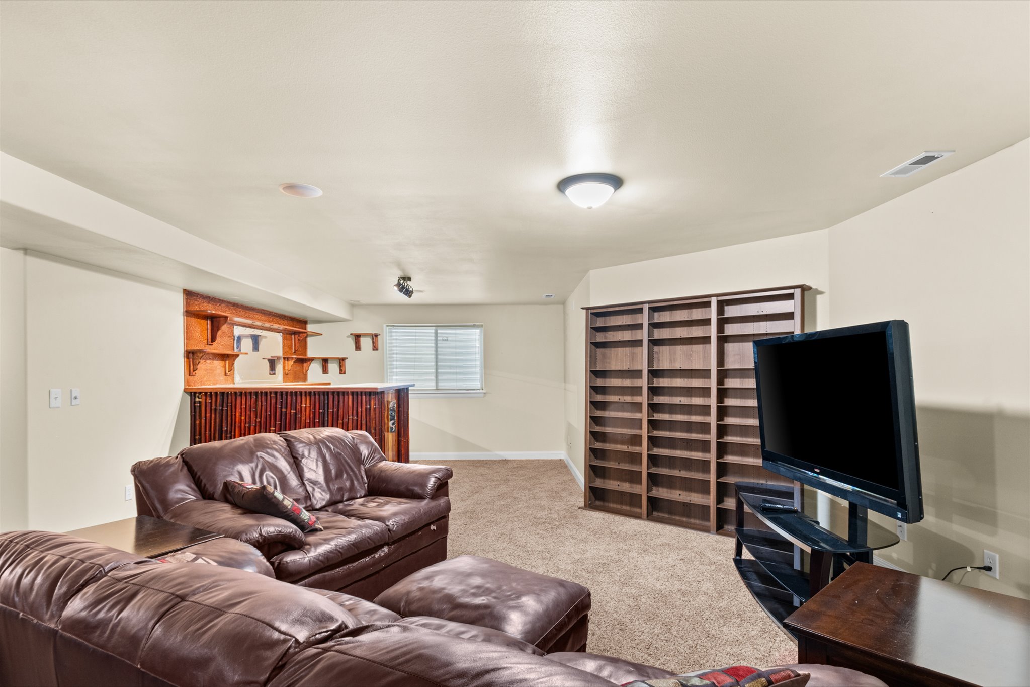 2531 Knight Street Property Photo 37