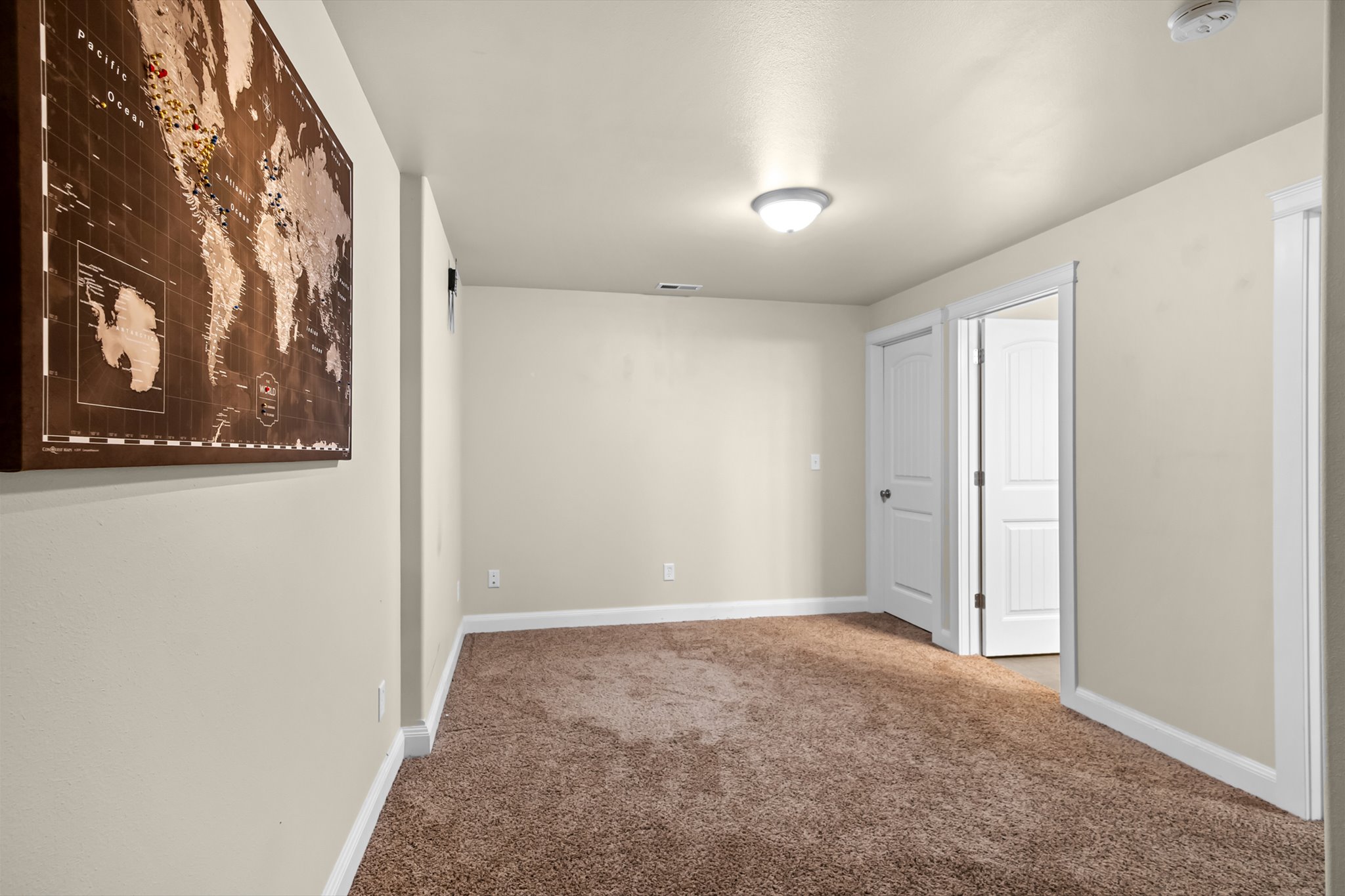 2531 Knight Street Property Photo 45