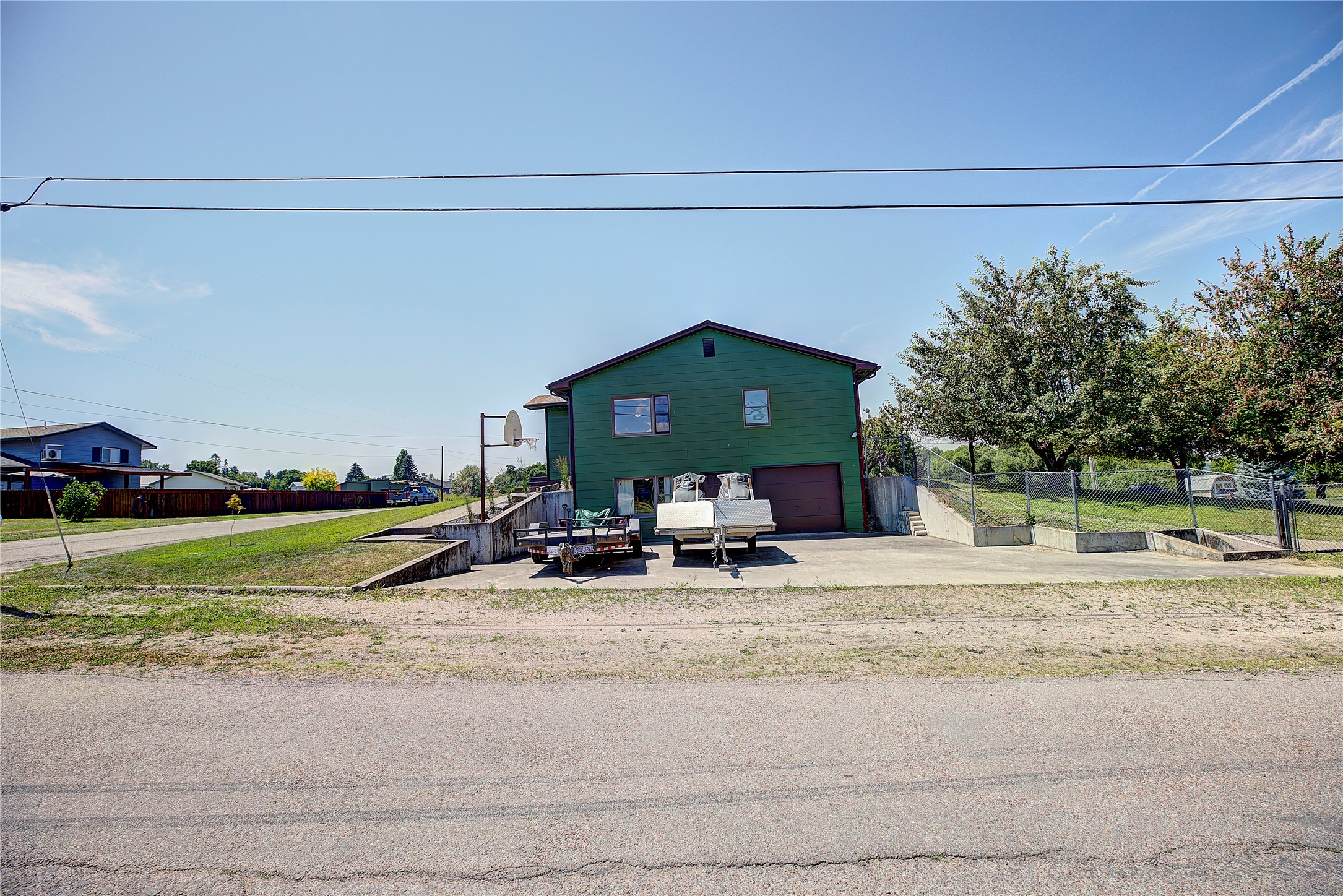 1308 5th Street E Property Photo 2