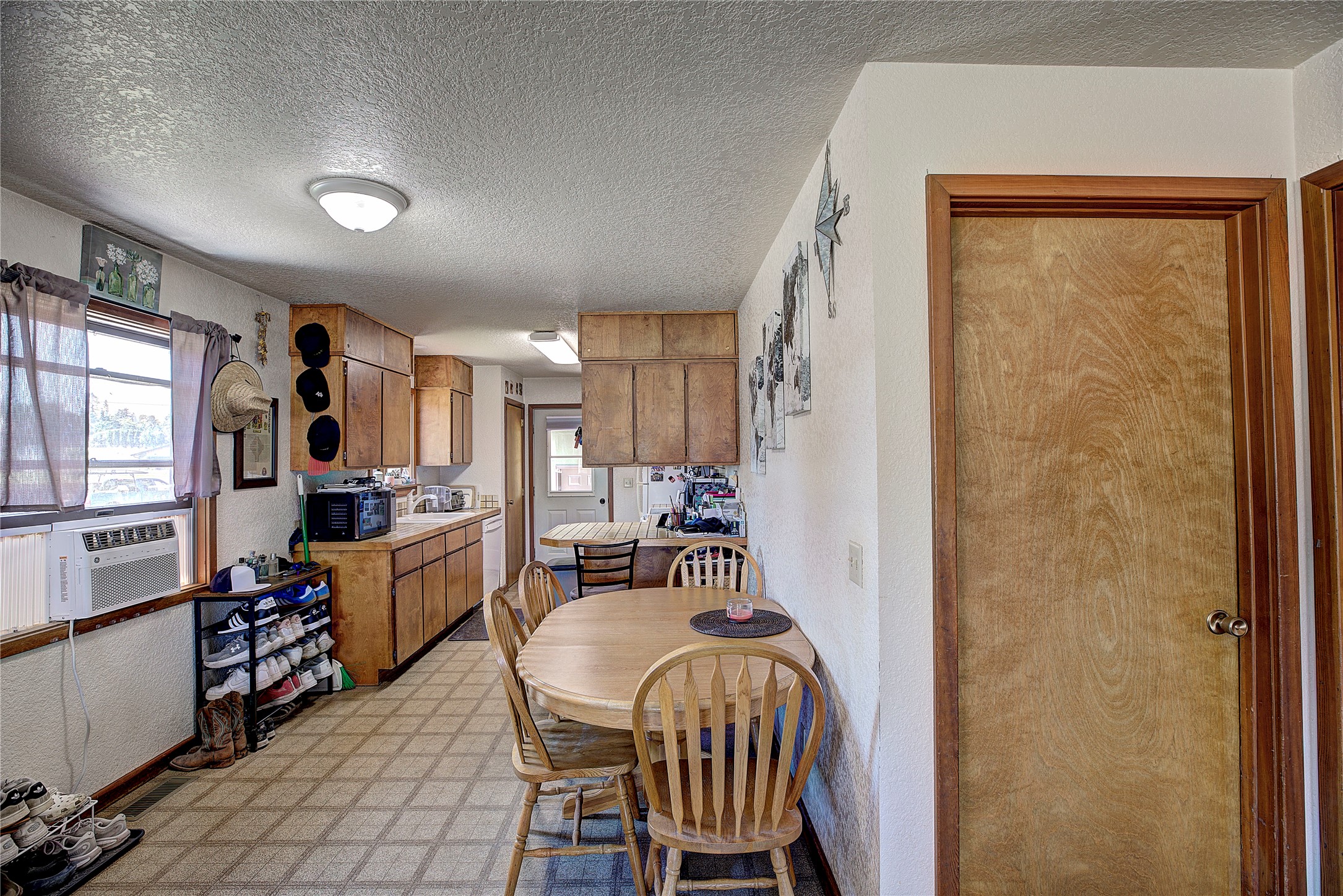 1308 5th Street E Property Photo 11
