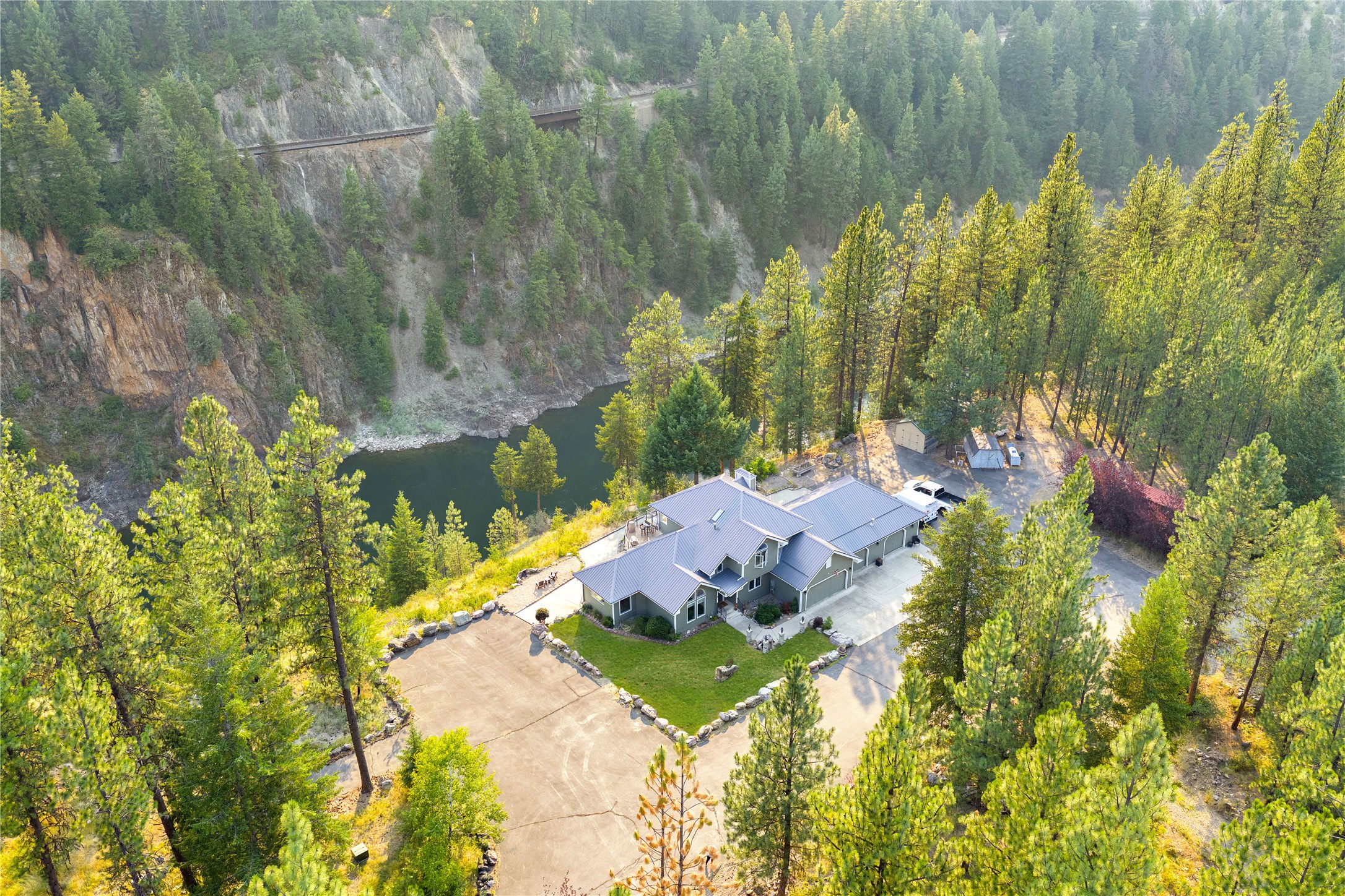 221 Whitewater Heights Property Photo 44